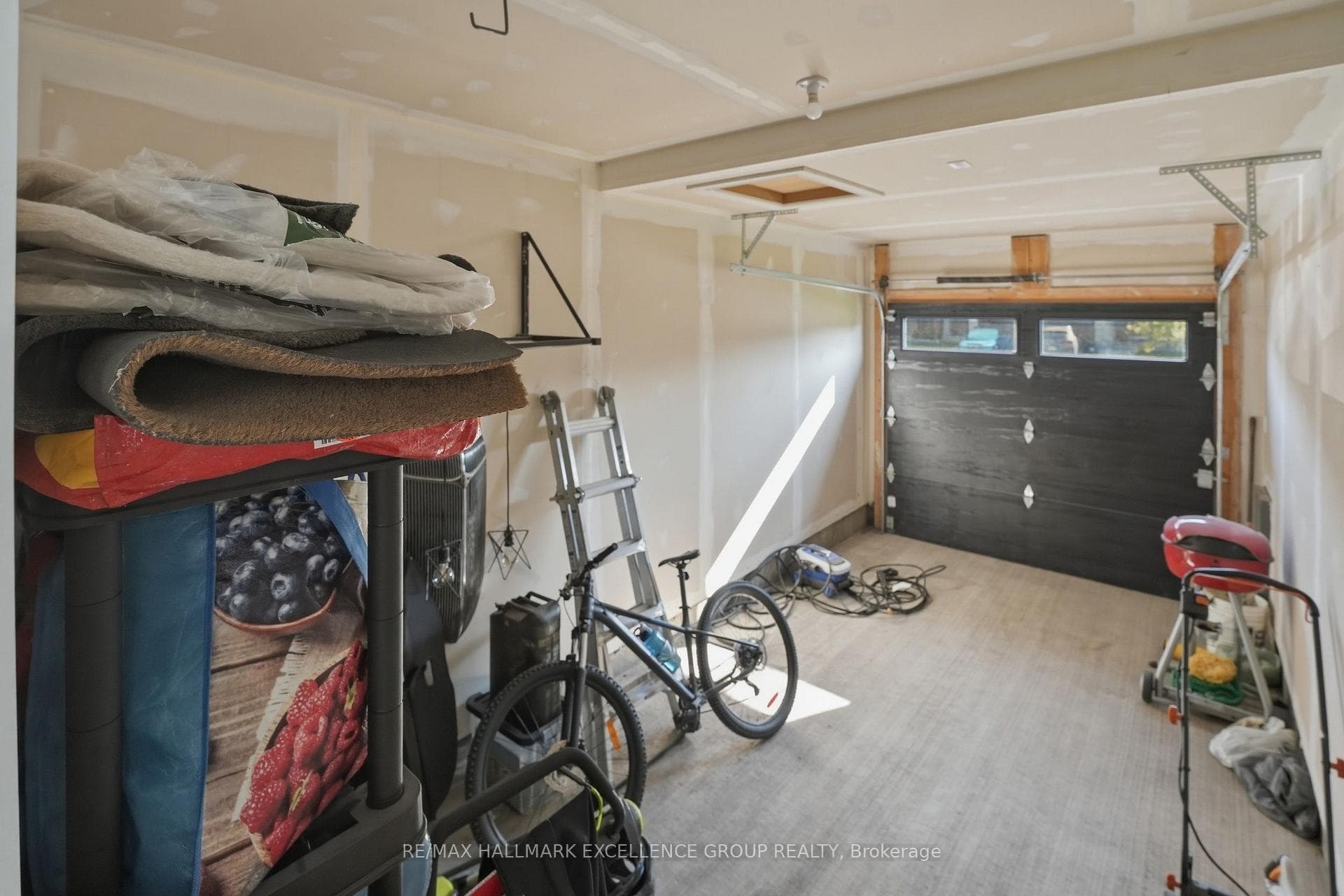 241 Dion Avenue photo 39