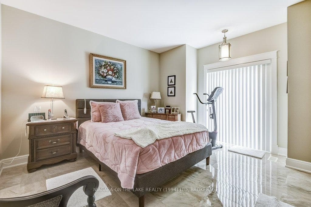 15 Meritage Lane Unit 8 photo 15