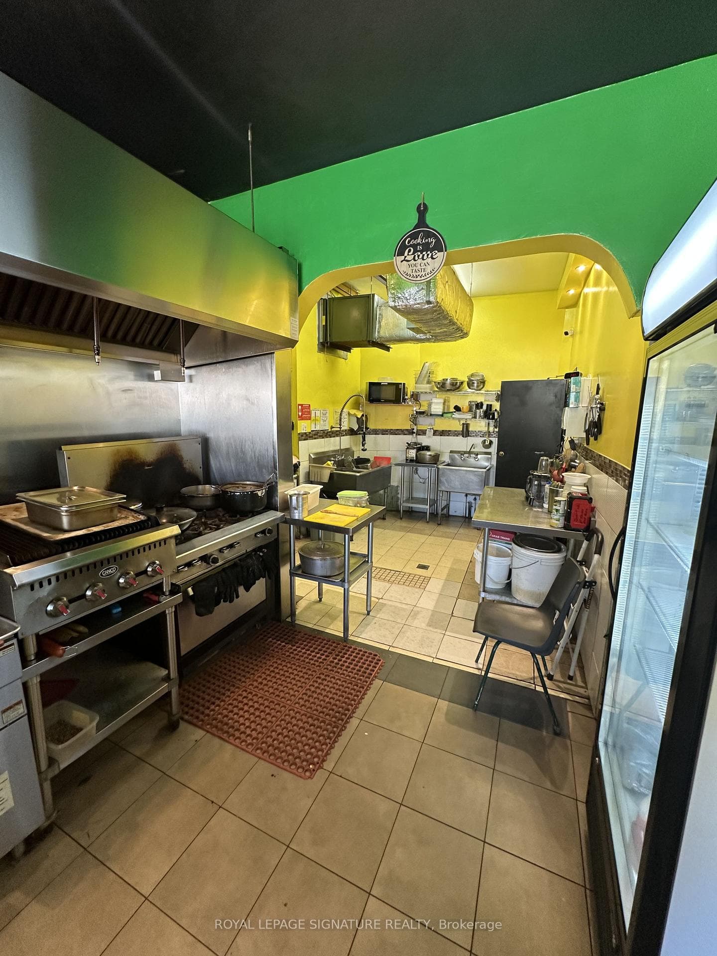 854 Bathurst Street Unit Store Front photo 12