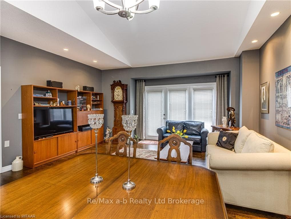 450 LAKEVIEW Drive Unit 12 photo 19