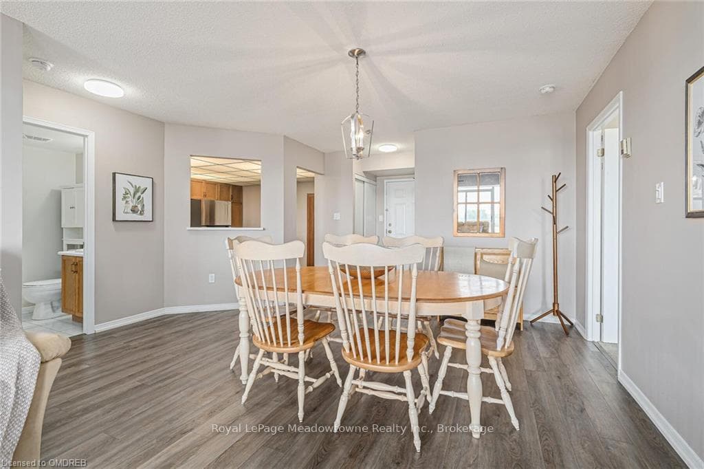 20 MCFARLANE Drive Unit 608 photo 8