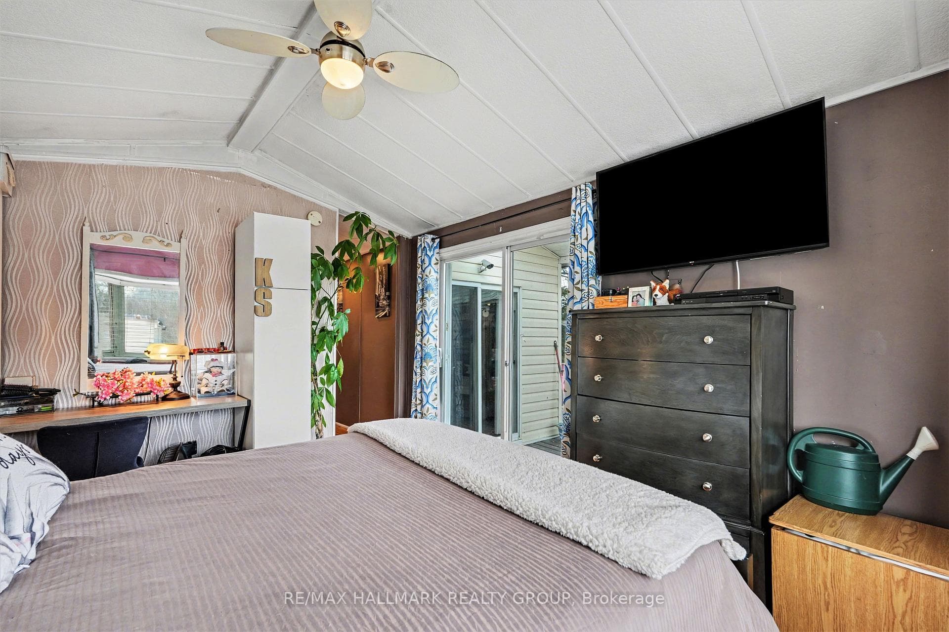 5 Strickland Private photo 16
