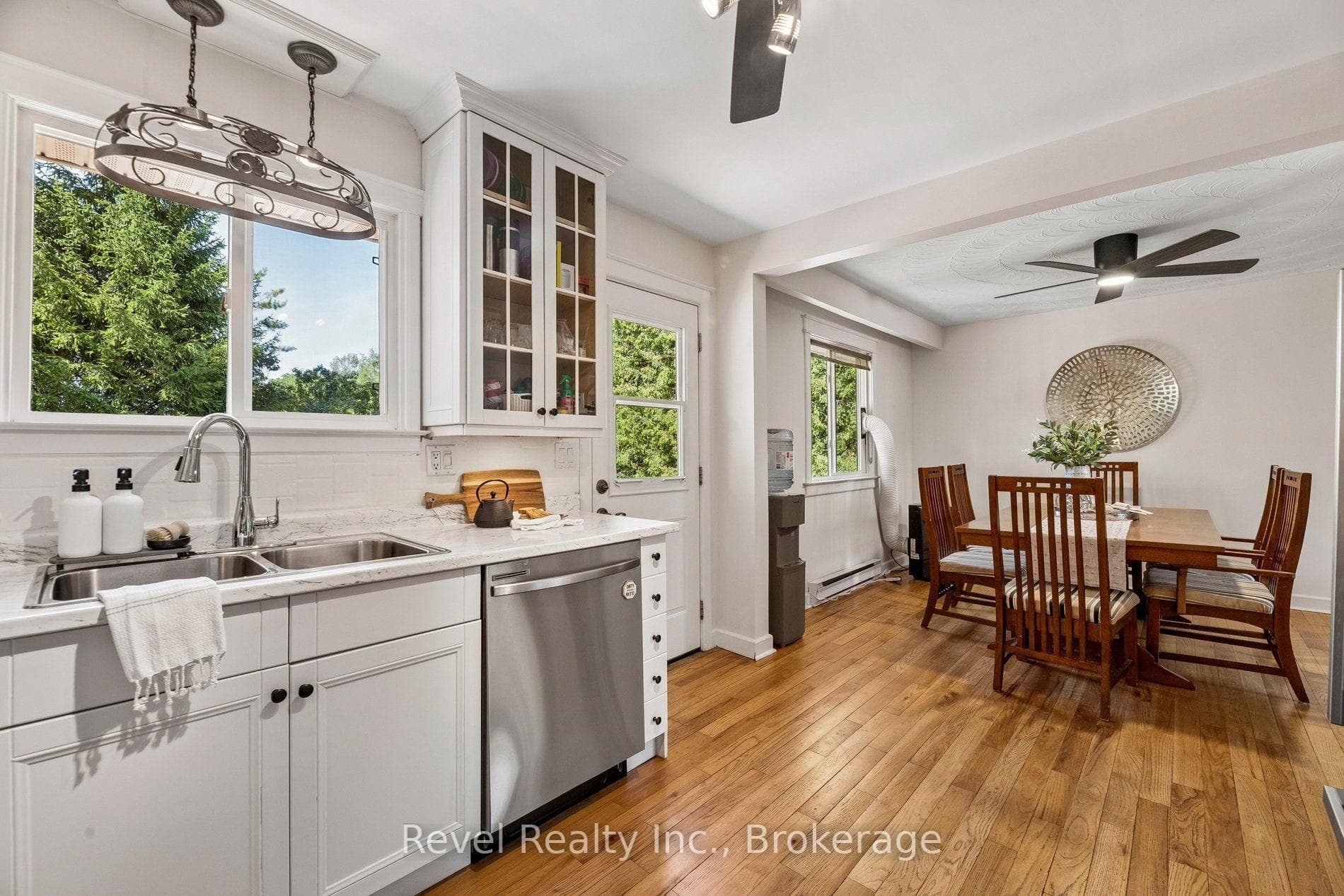 41 Lakeview Boulevard photo 18