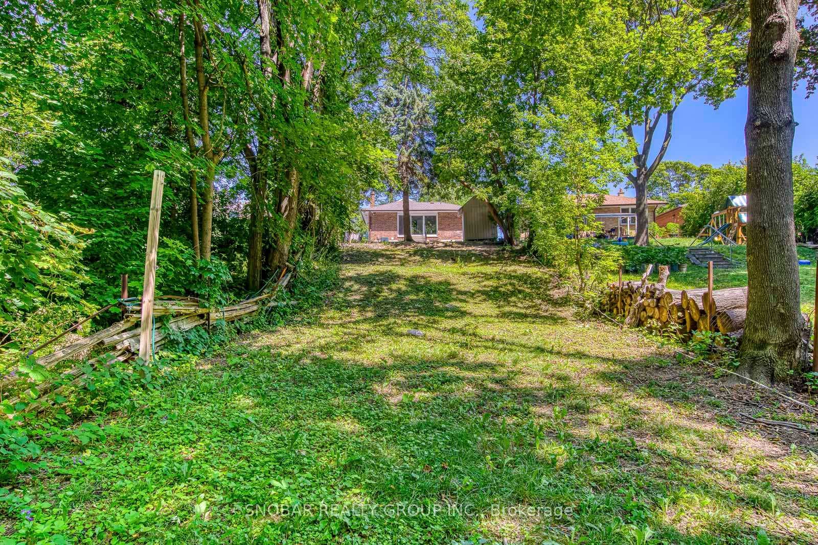 99 Jeffcoat Drive photo 37