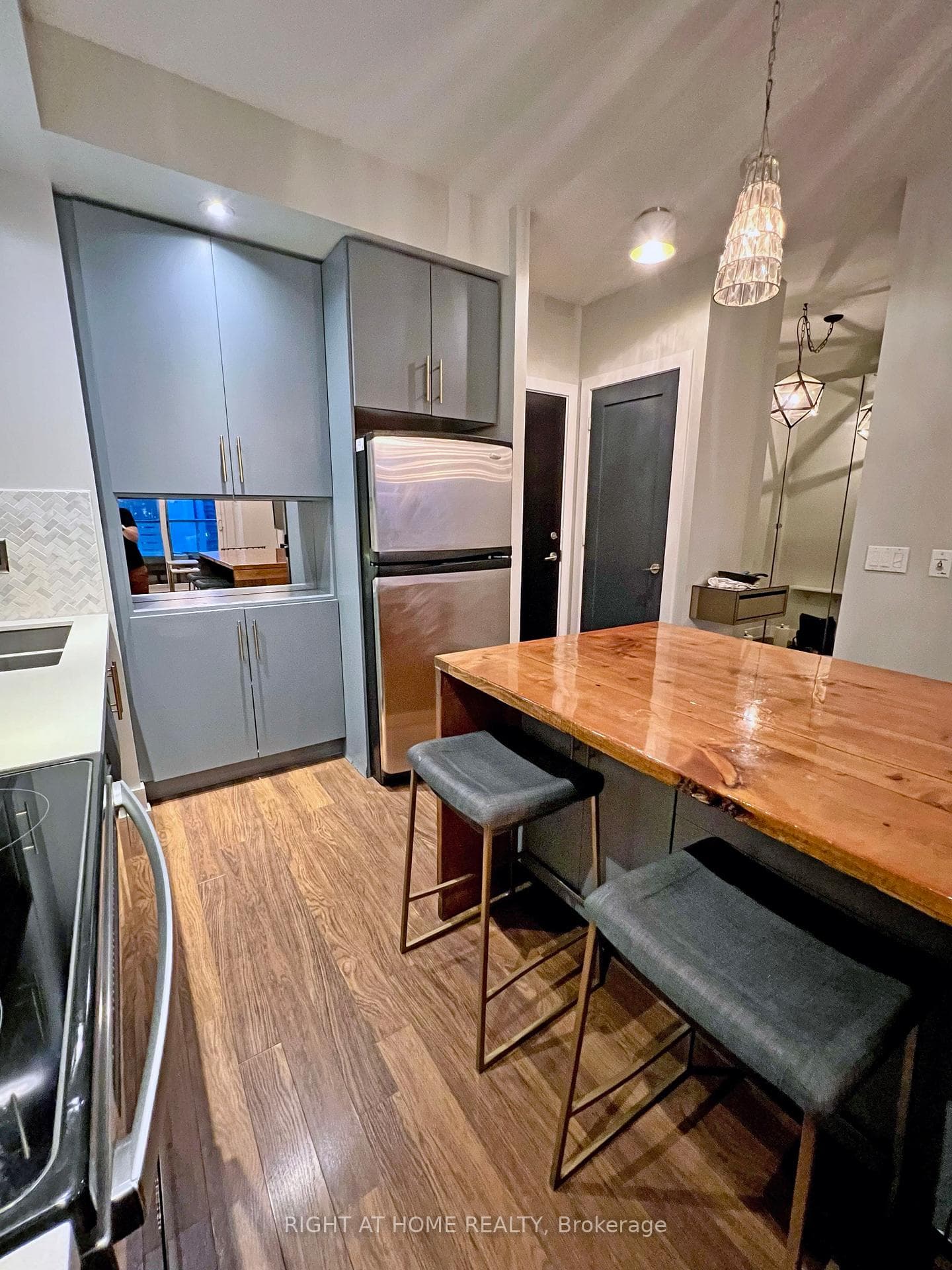 120 Homewood Avenue Unit 2710 photo 5