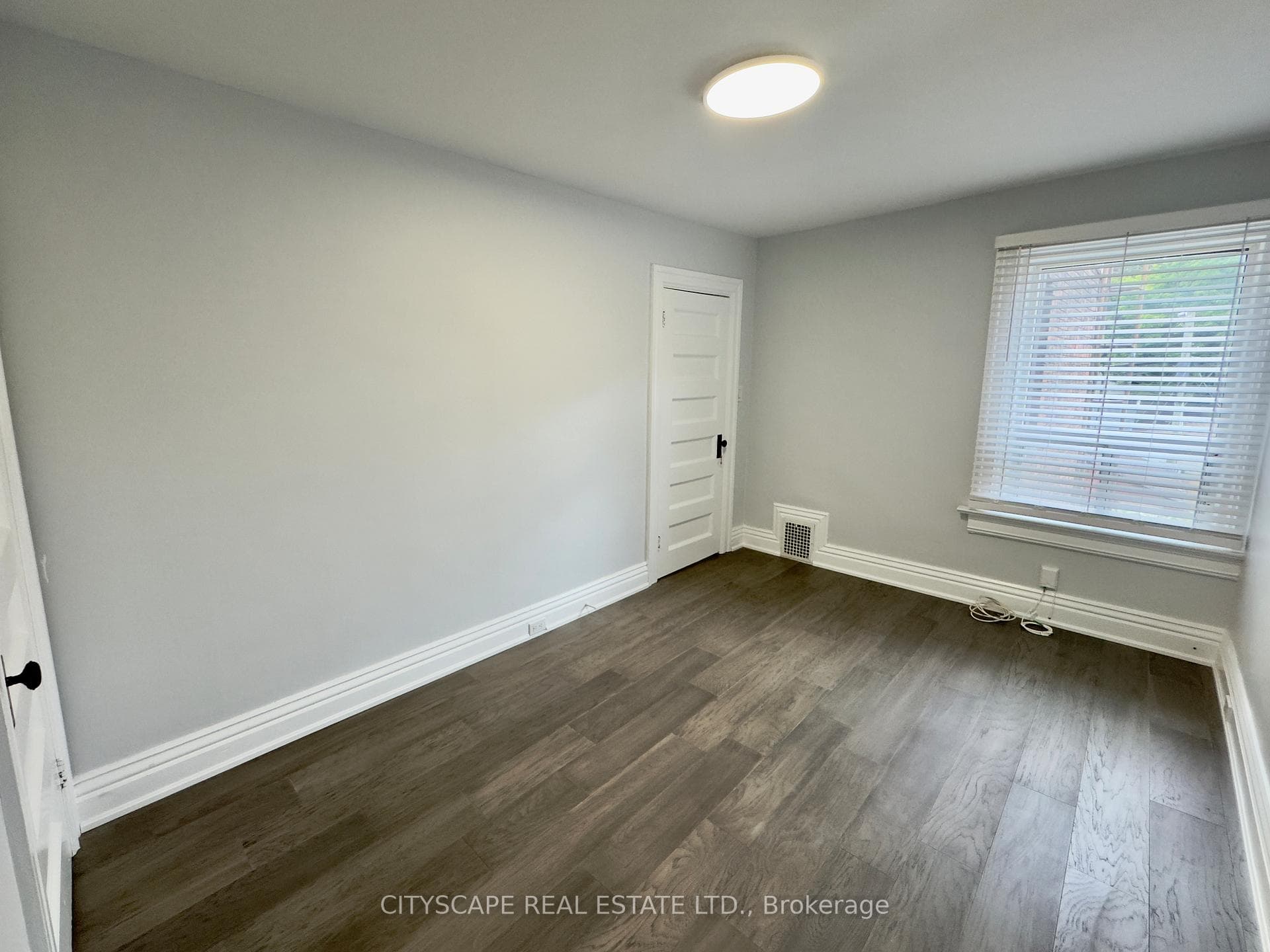 476 Lansdowne Avenue photo 12