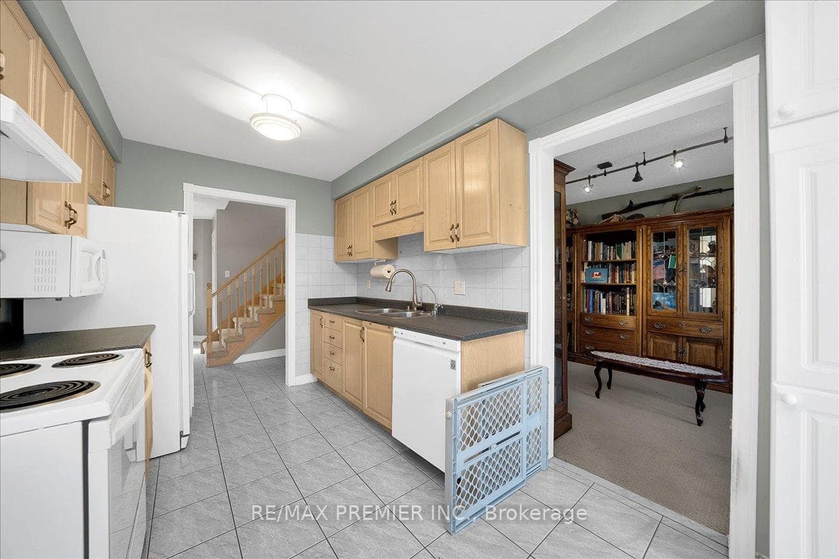 17 Berrydown Drive photo 7