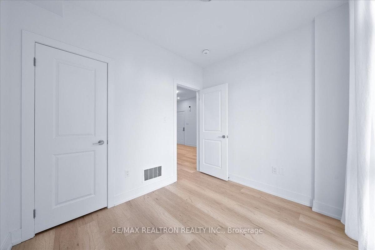 6 Sayers Lane Unit 17 photo 16