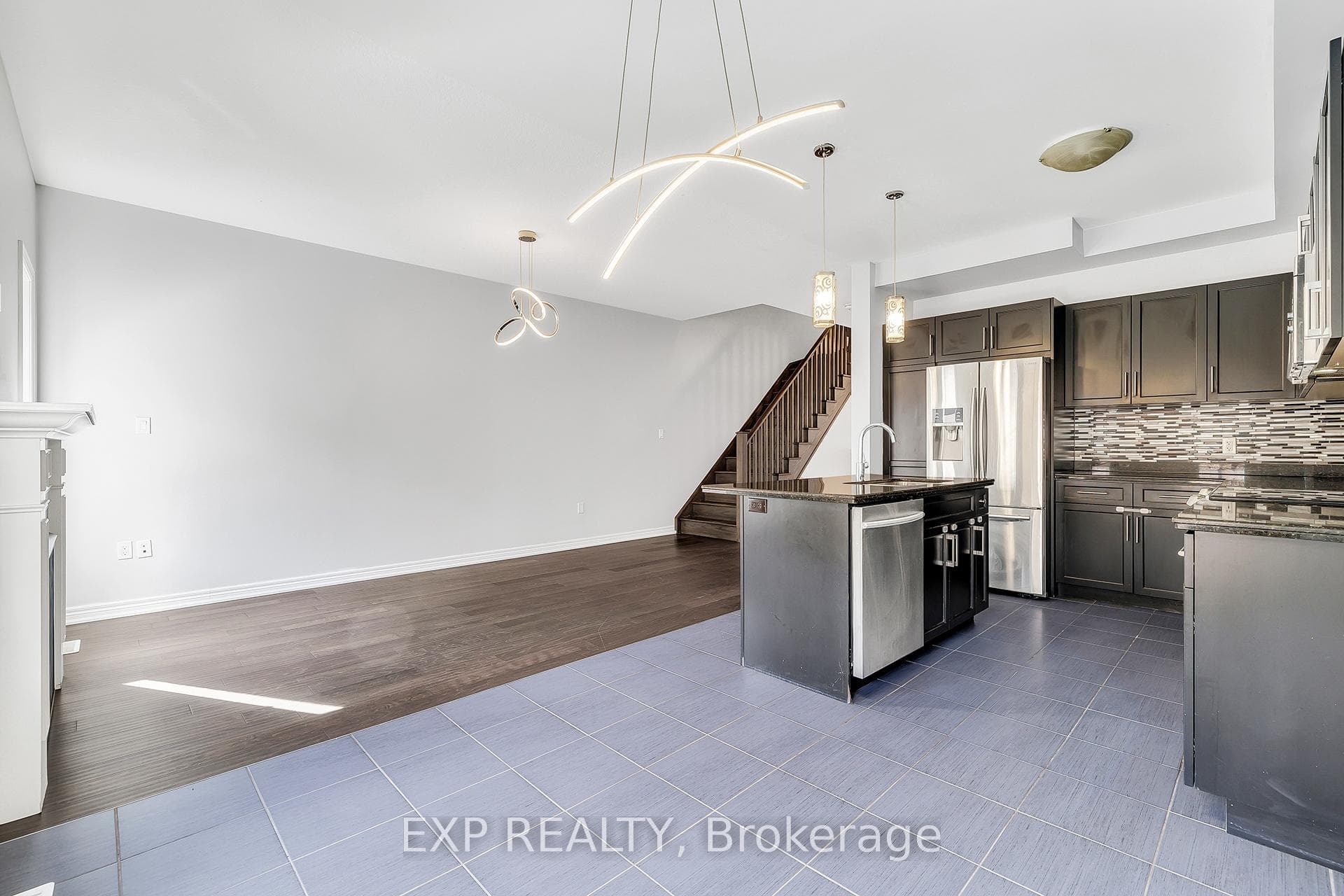 89 Sonoma Valley Crescent photo 5