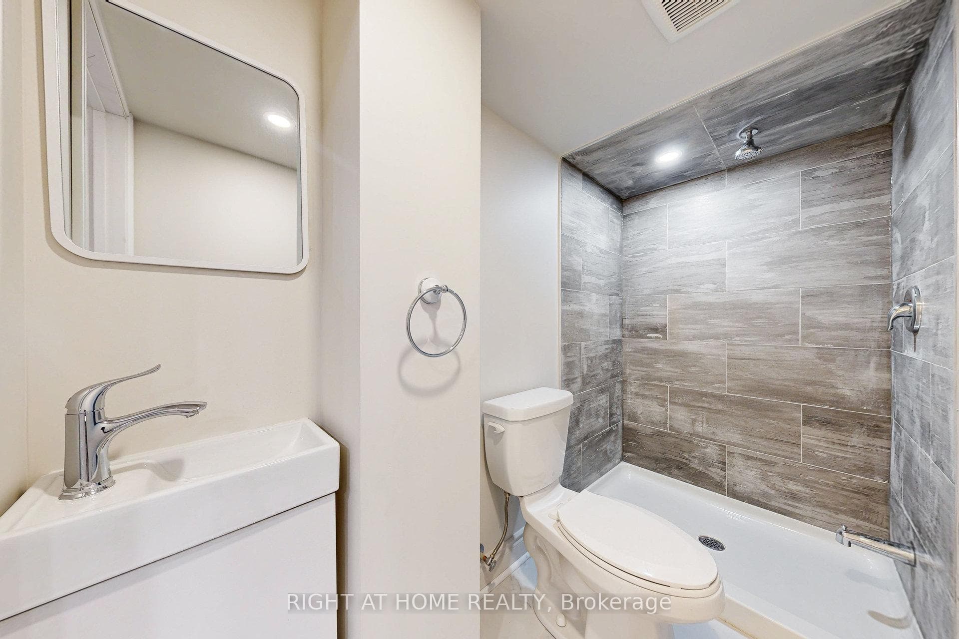 27 Roy Road photo 38