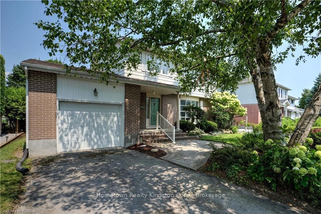 846 NORDIC Avenue photo 3