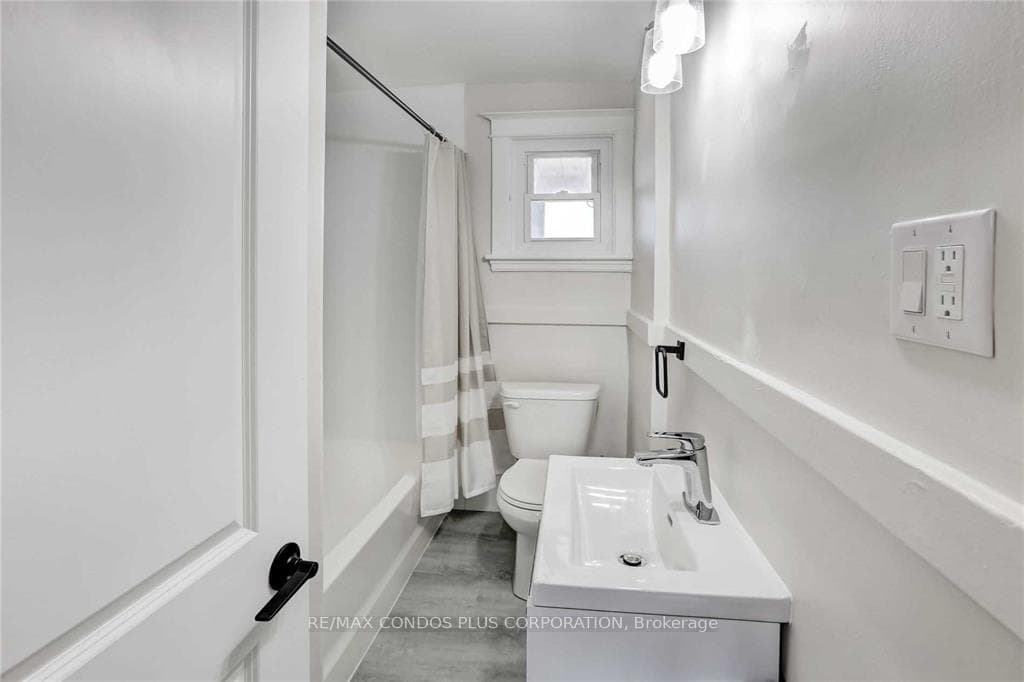 4 North Oval Street Unit 6 photo 13