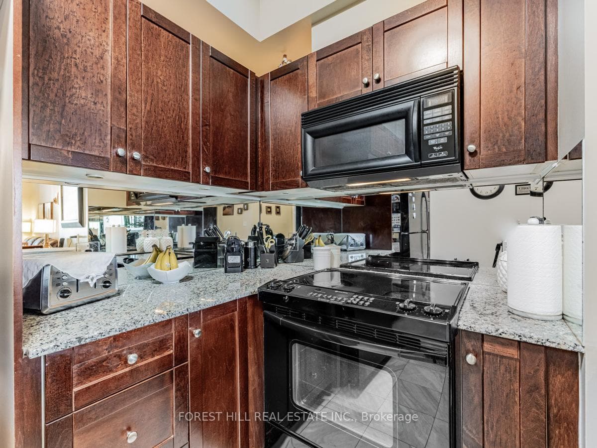 1359 Rathburn Road Unit 1501 photo 7