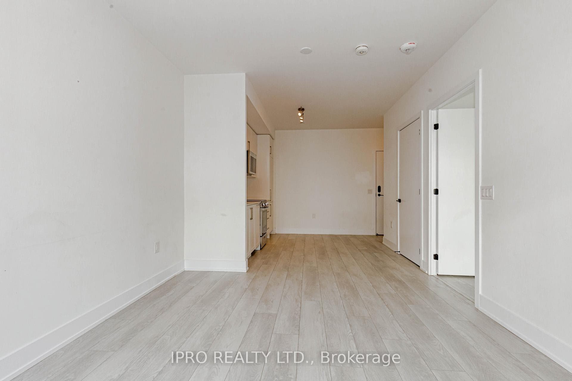 2450 OLD BRONTE Road Unit 624 photo 14