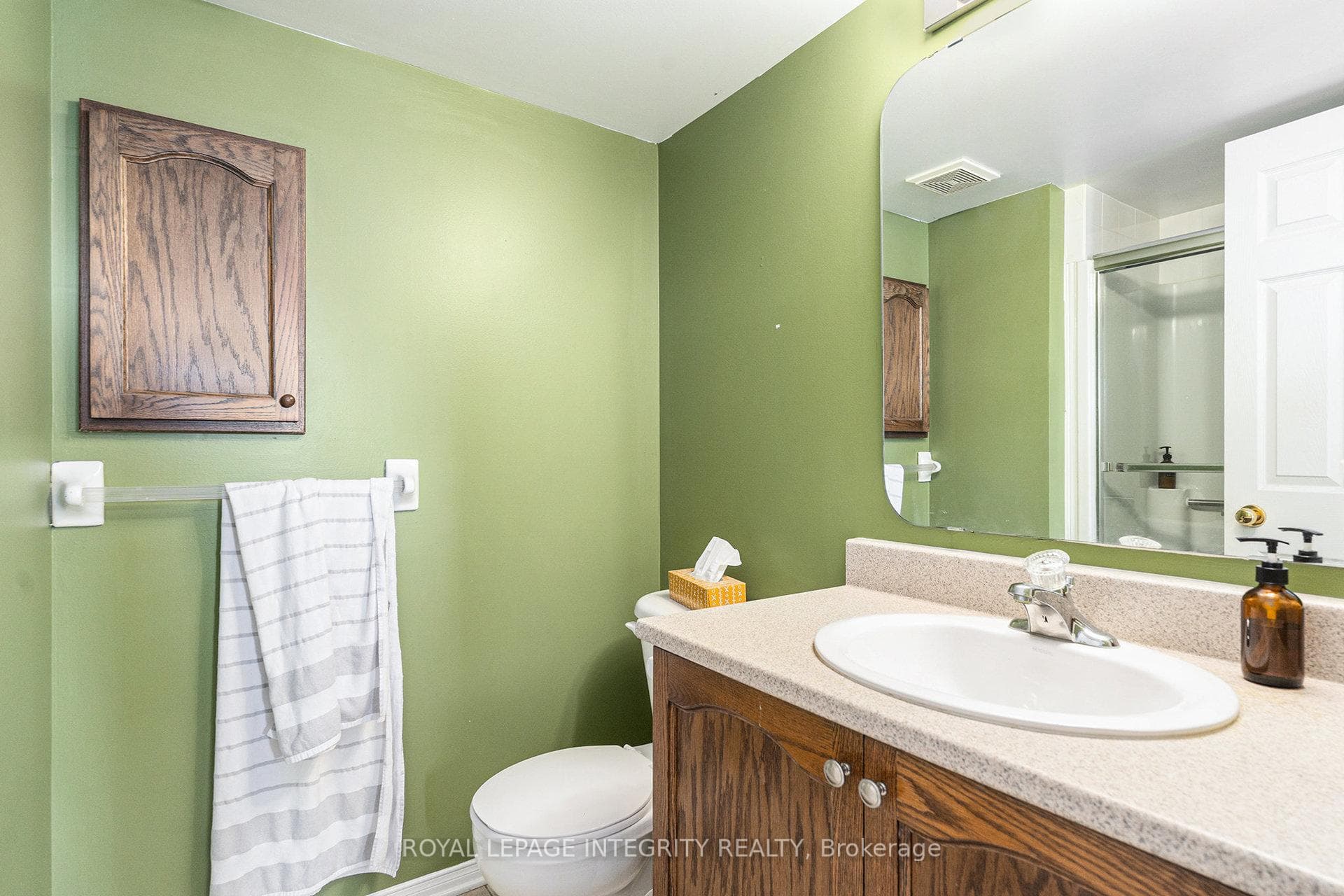 813 Longfields Drive photo 23