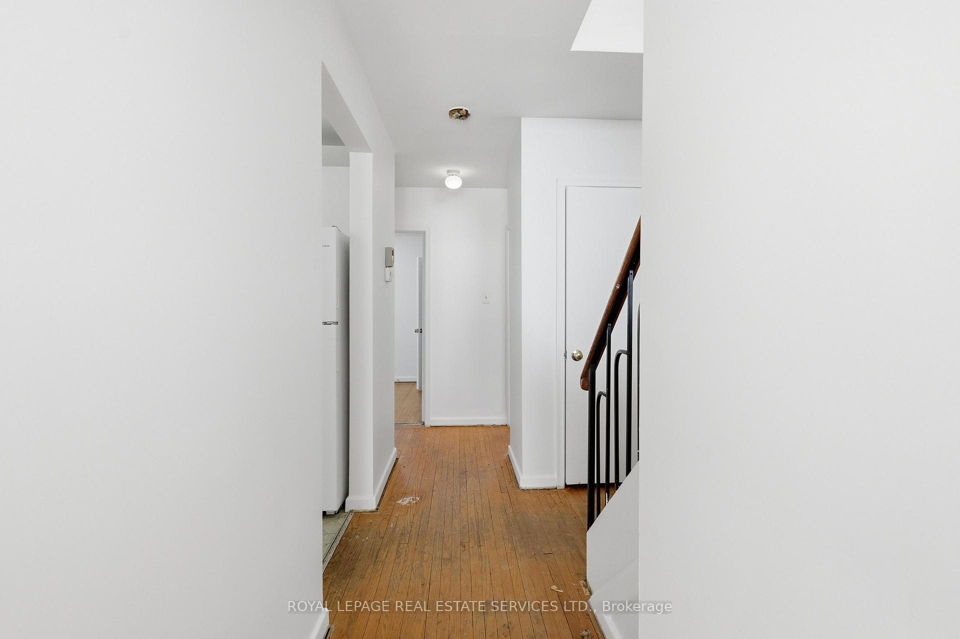 42 Pinemore Crescent photo 15