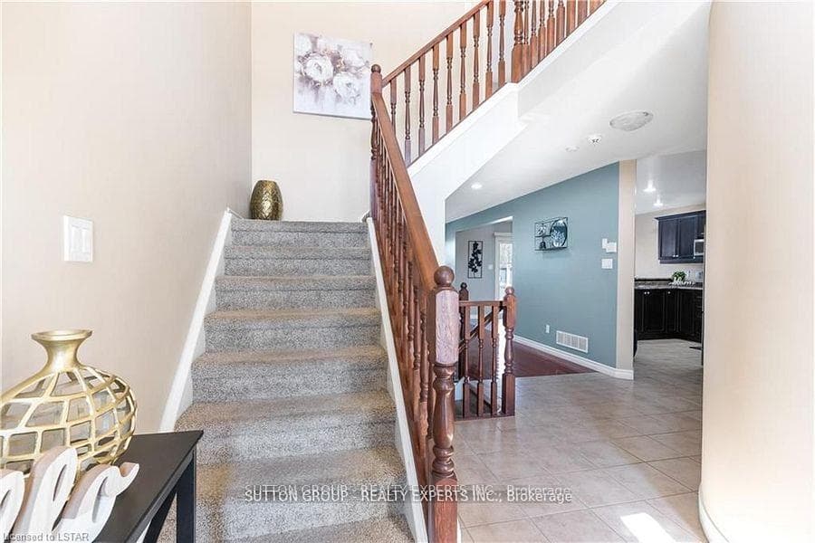 1186 Smither Road Unit Upper photo 16
