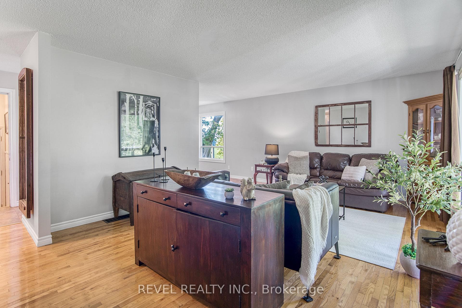 538 Settlers Road photo 3