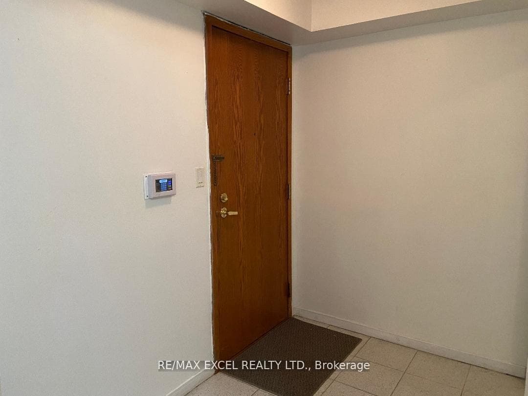 18 Hollywood Avenue Unit 101 photo 4