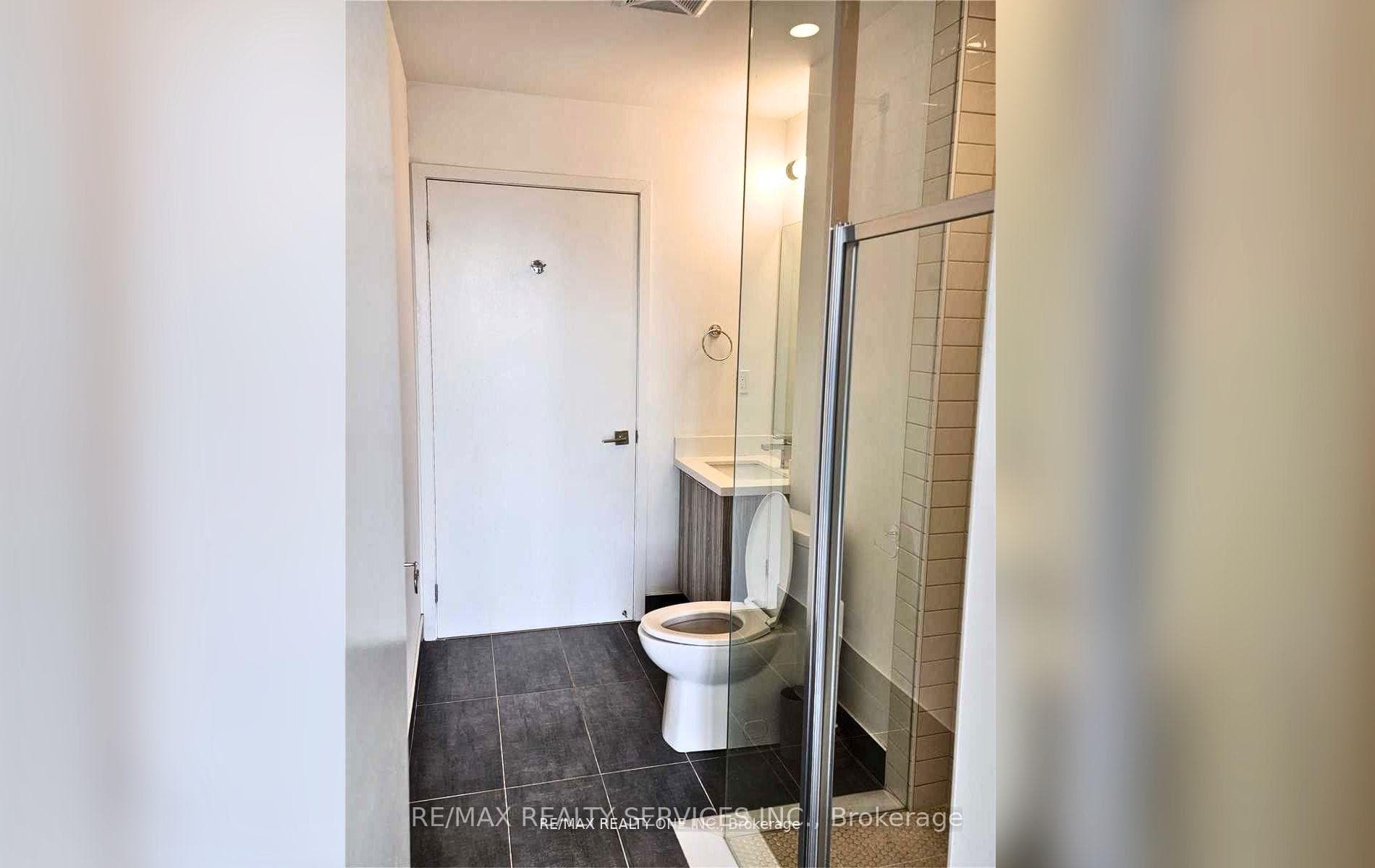 2908 Highway 7 Road Unit 1803 photo 17