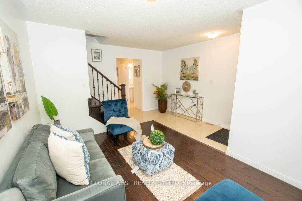 1070 Wickson Way photo 9