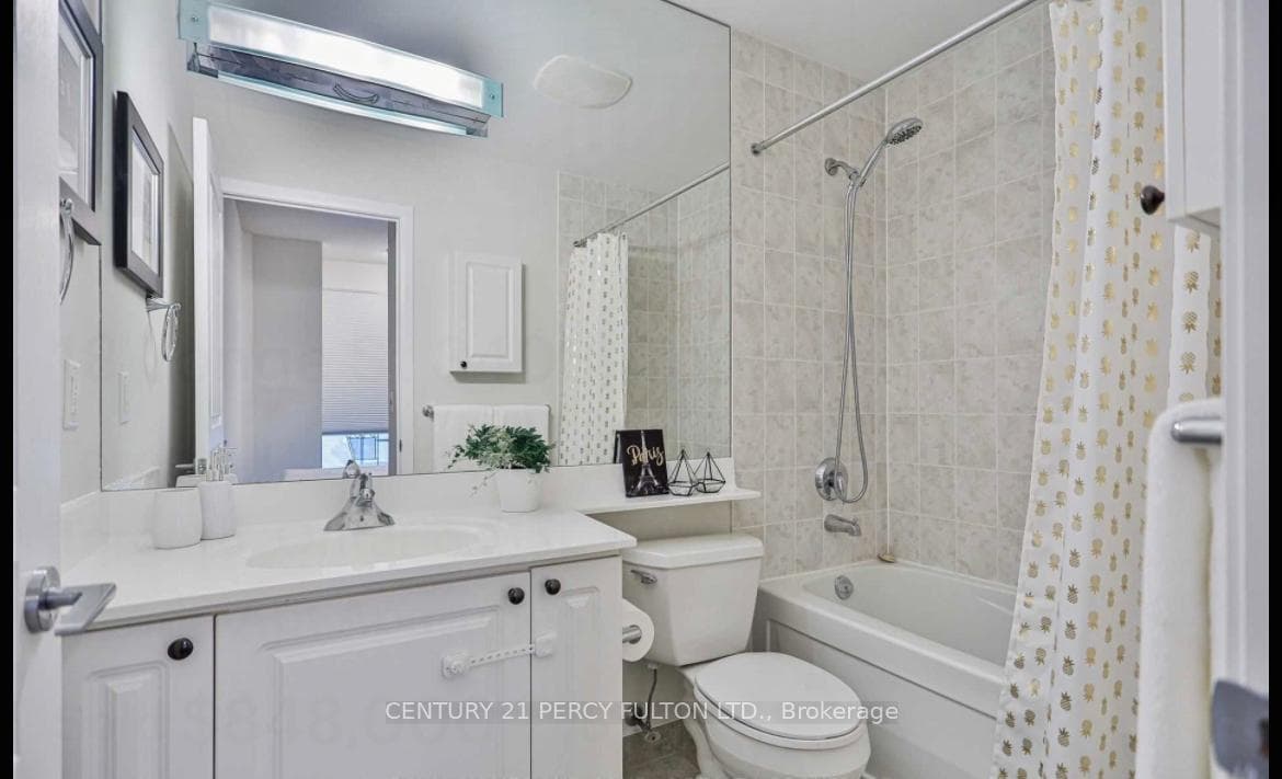 18 Yonge Street Unit 3408 photo 11