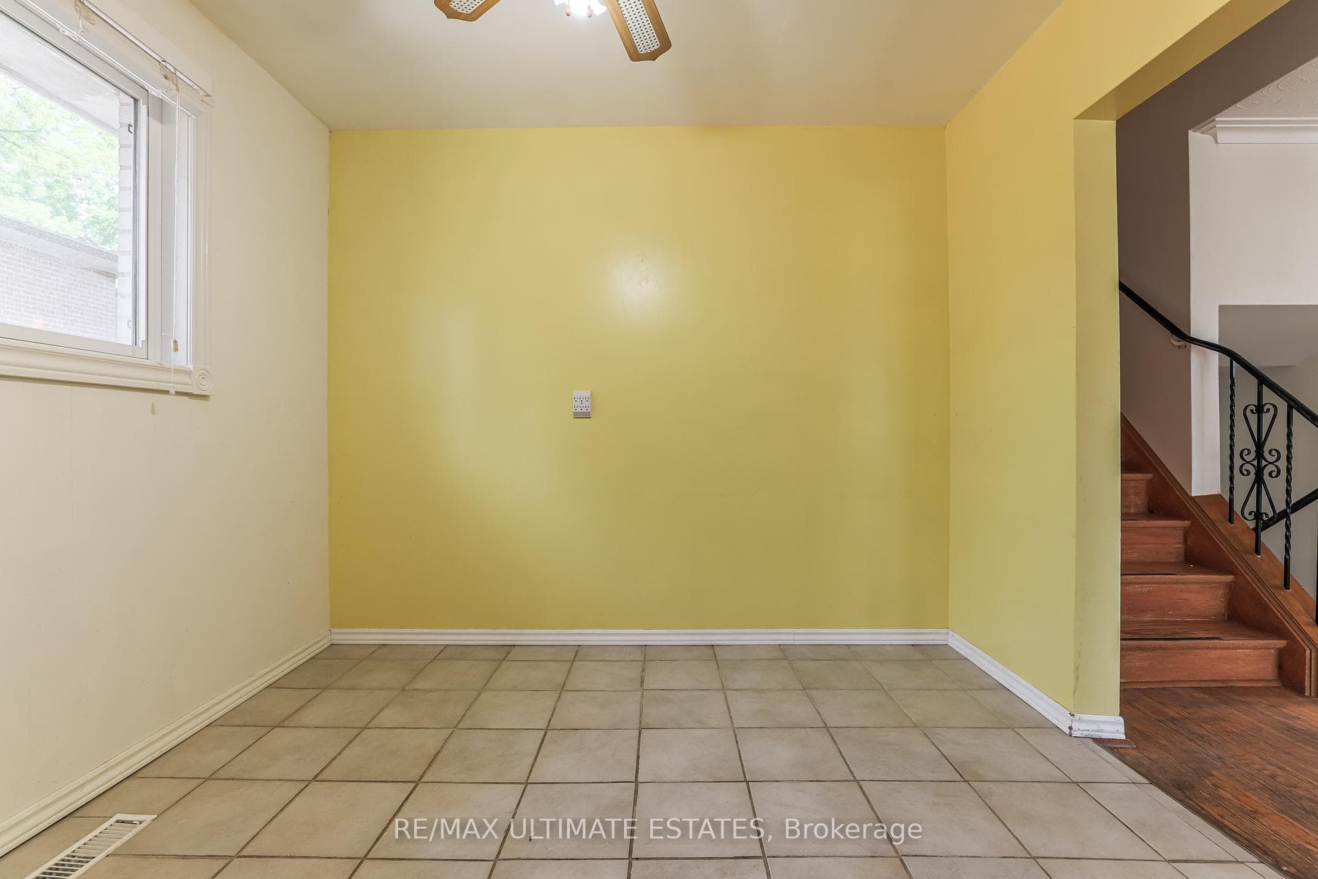 213 Hendon Avenue photo 11