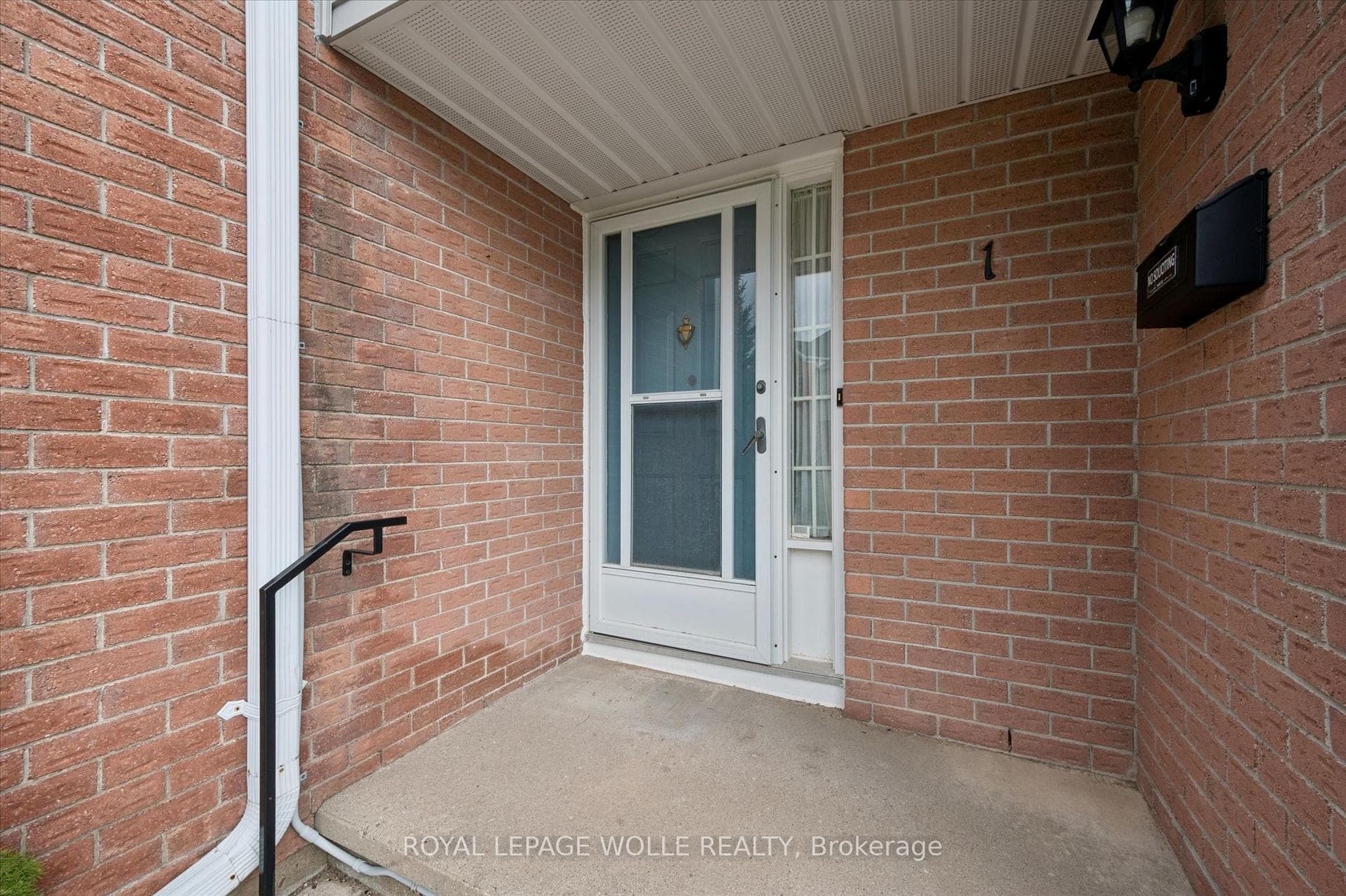 496 Beechwood Drive Unit 1 photo 4