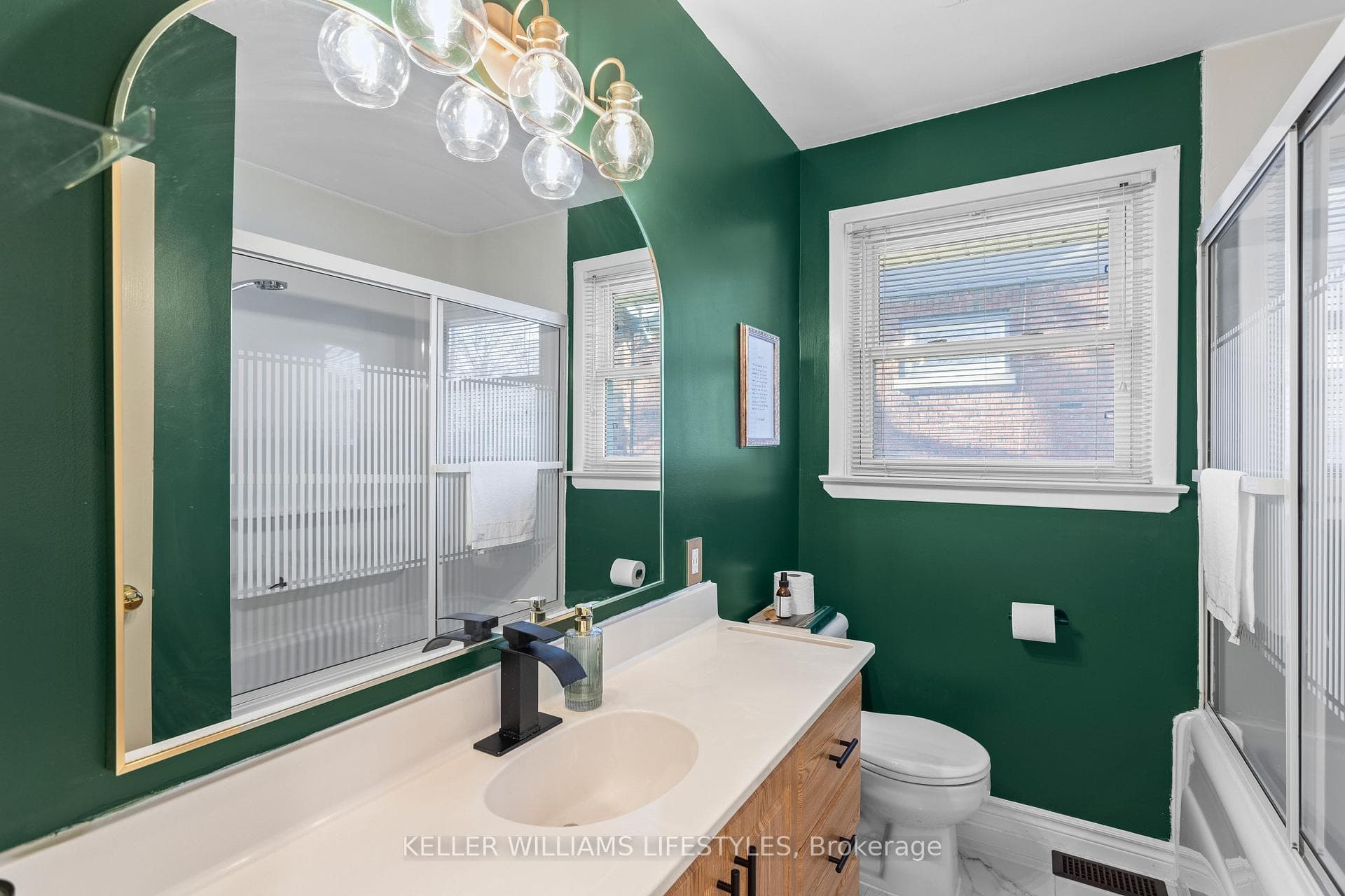 302 Spruce Street photo 15