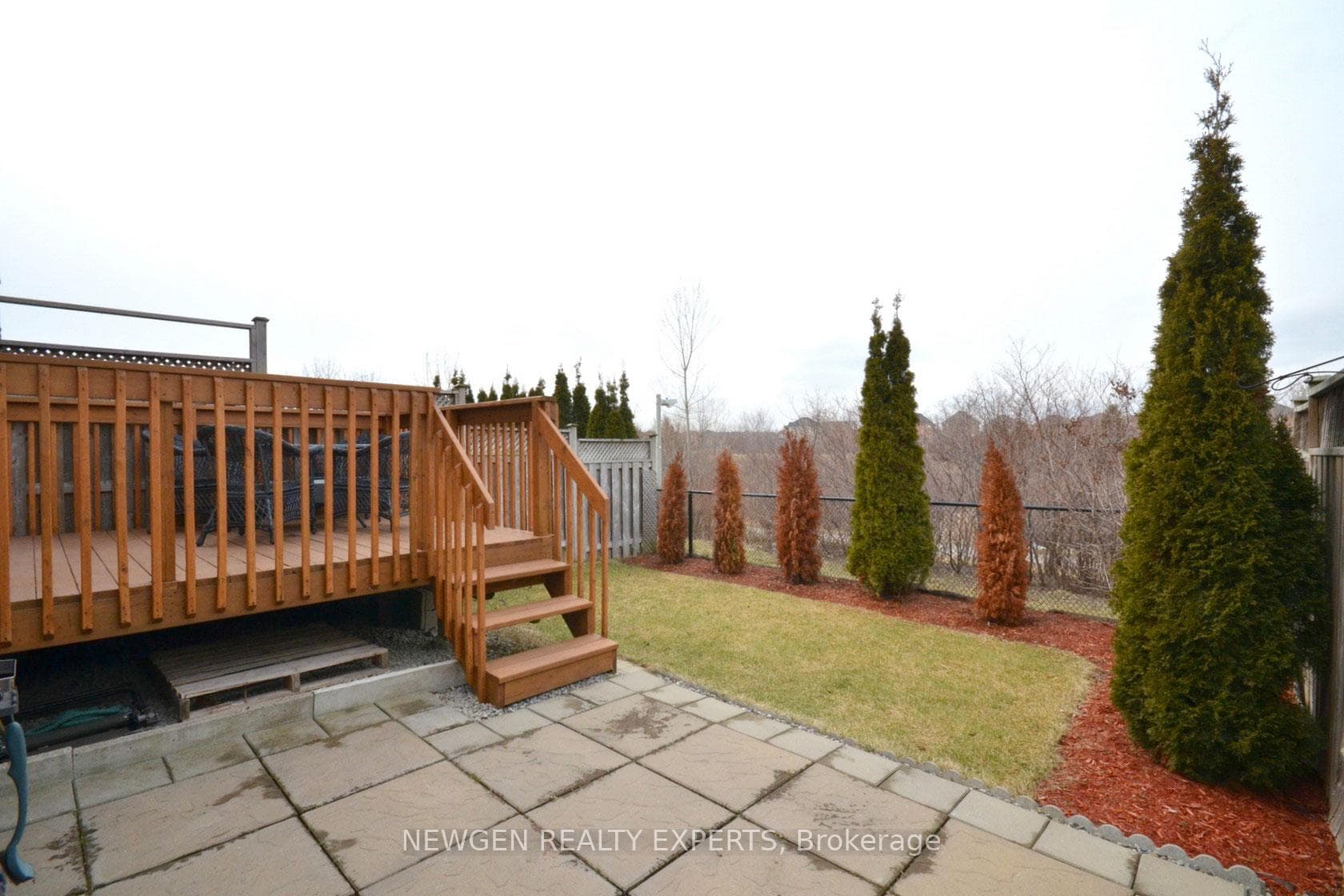 122 River Rock Crescent photo 37