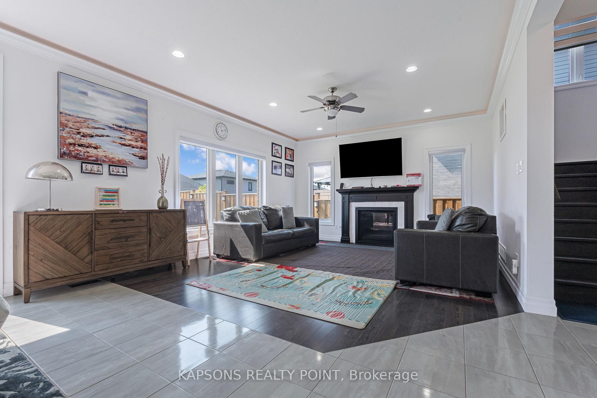 2059 Bakervilla Street photo 14