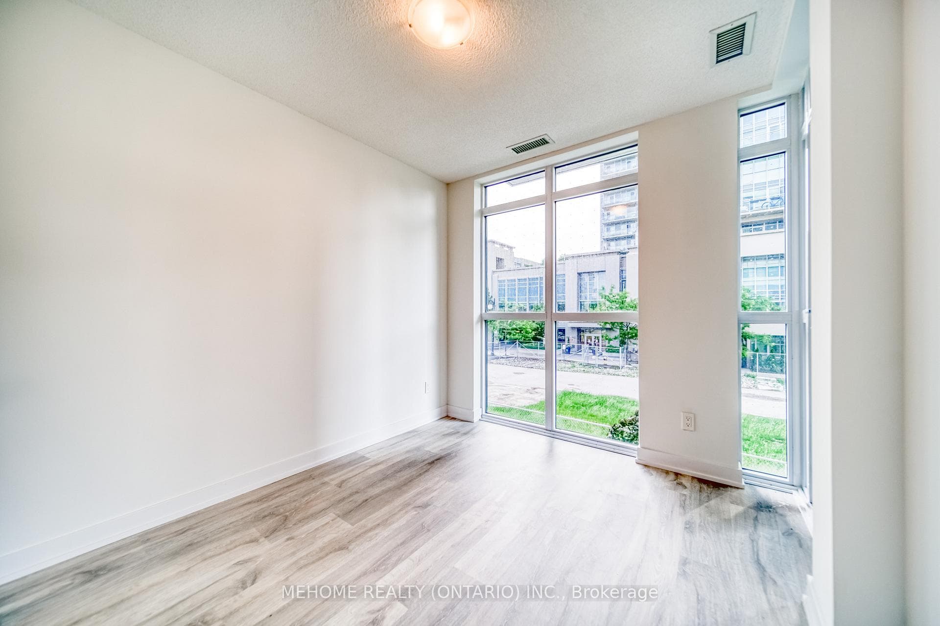 251 Manitoba Street Unit 110 photo 20