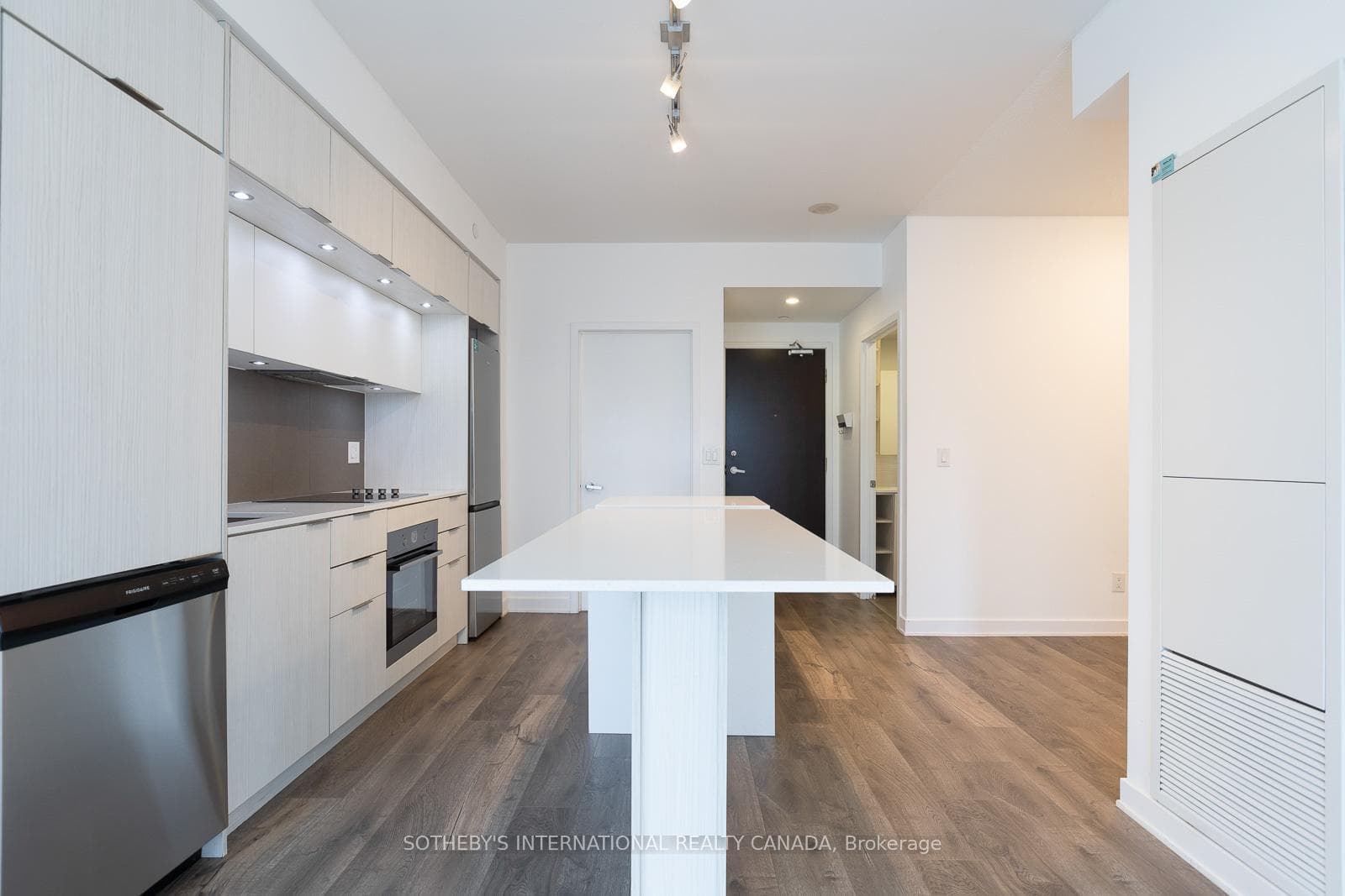 55 Regent Park Boulevard Unit 506 photo 14