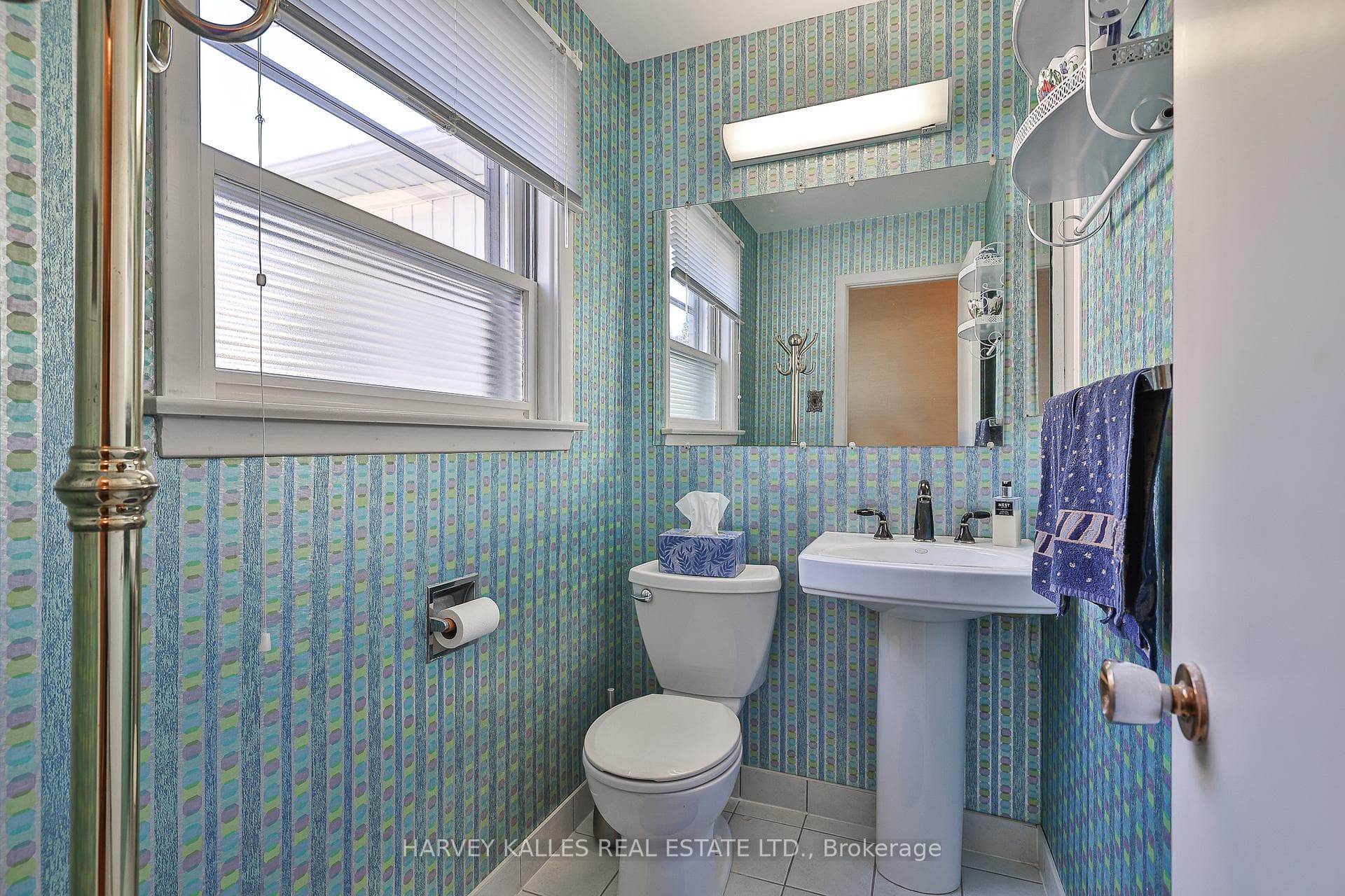 140 Fenn Avenue photo 26
