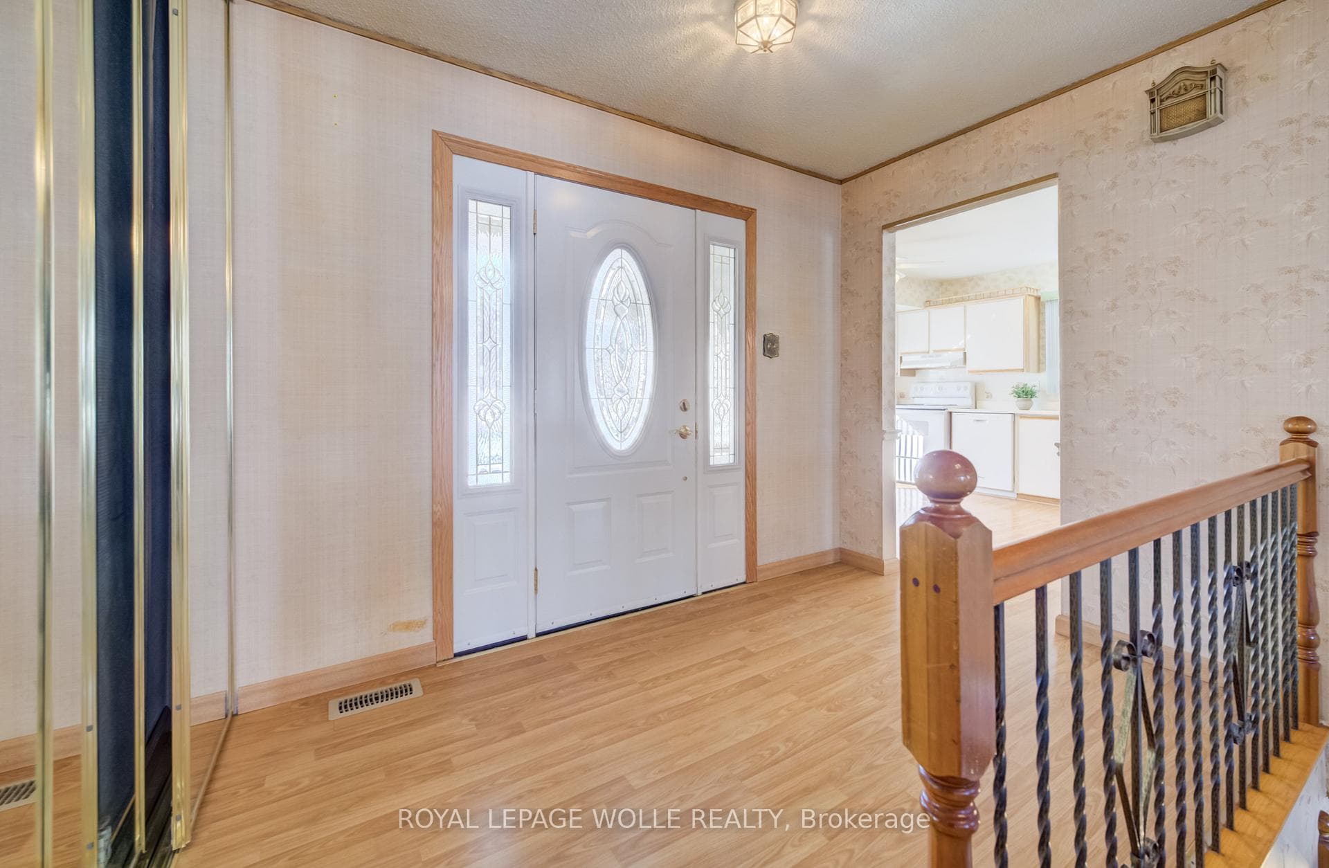 20 Royal Orchard Drive photo 5