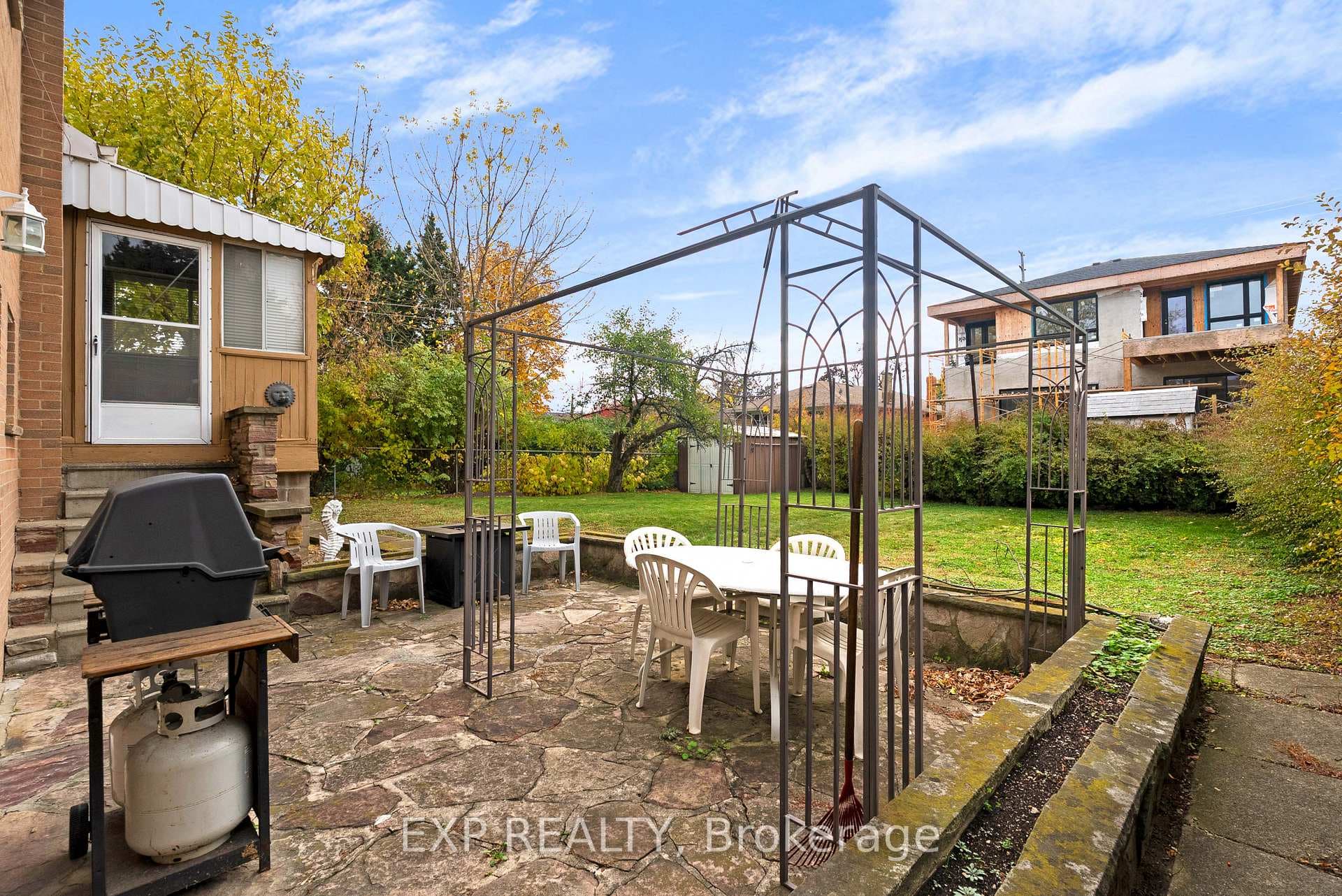 1394 Strathy Avenue photo 39