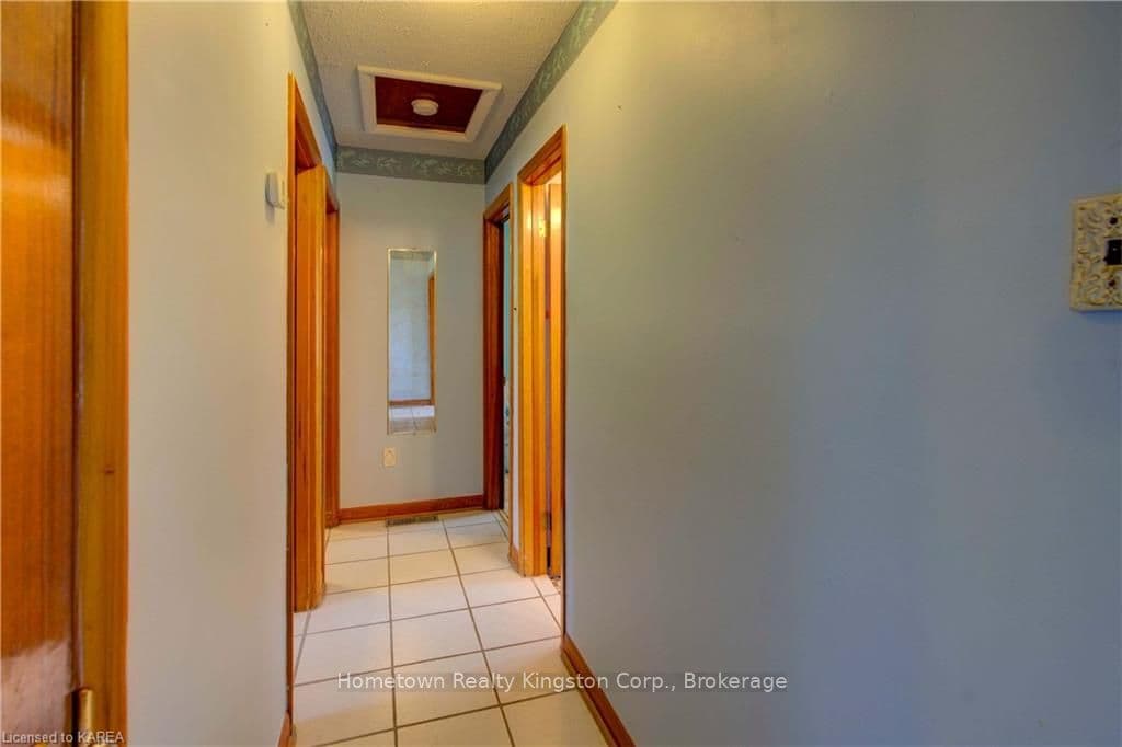 1830 SYDENHAM Road photo 11