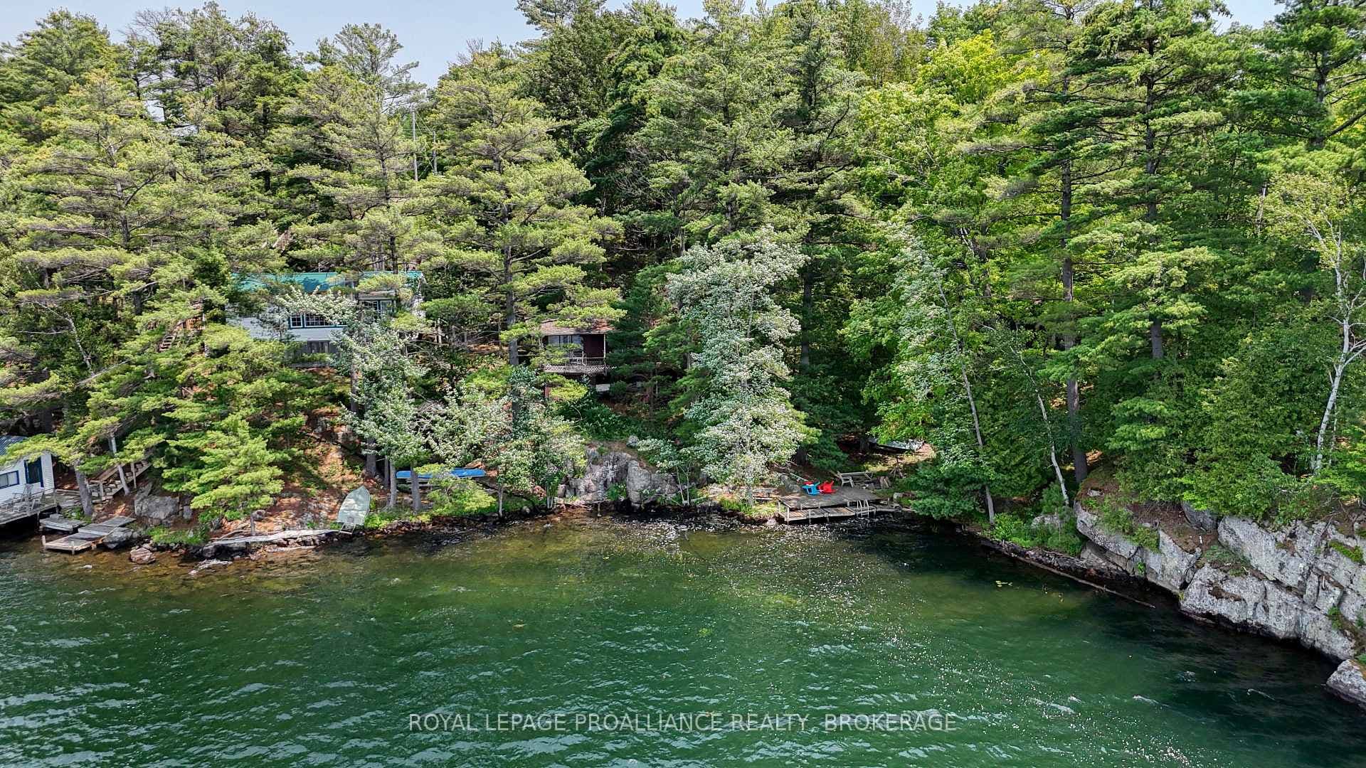 1135 Twin Island Lane photo 3