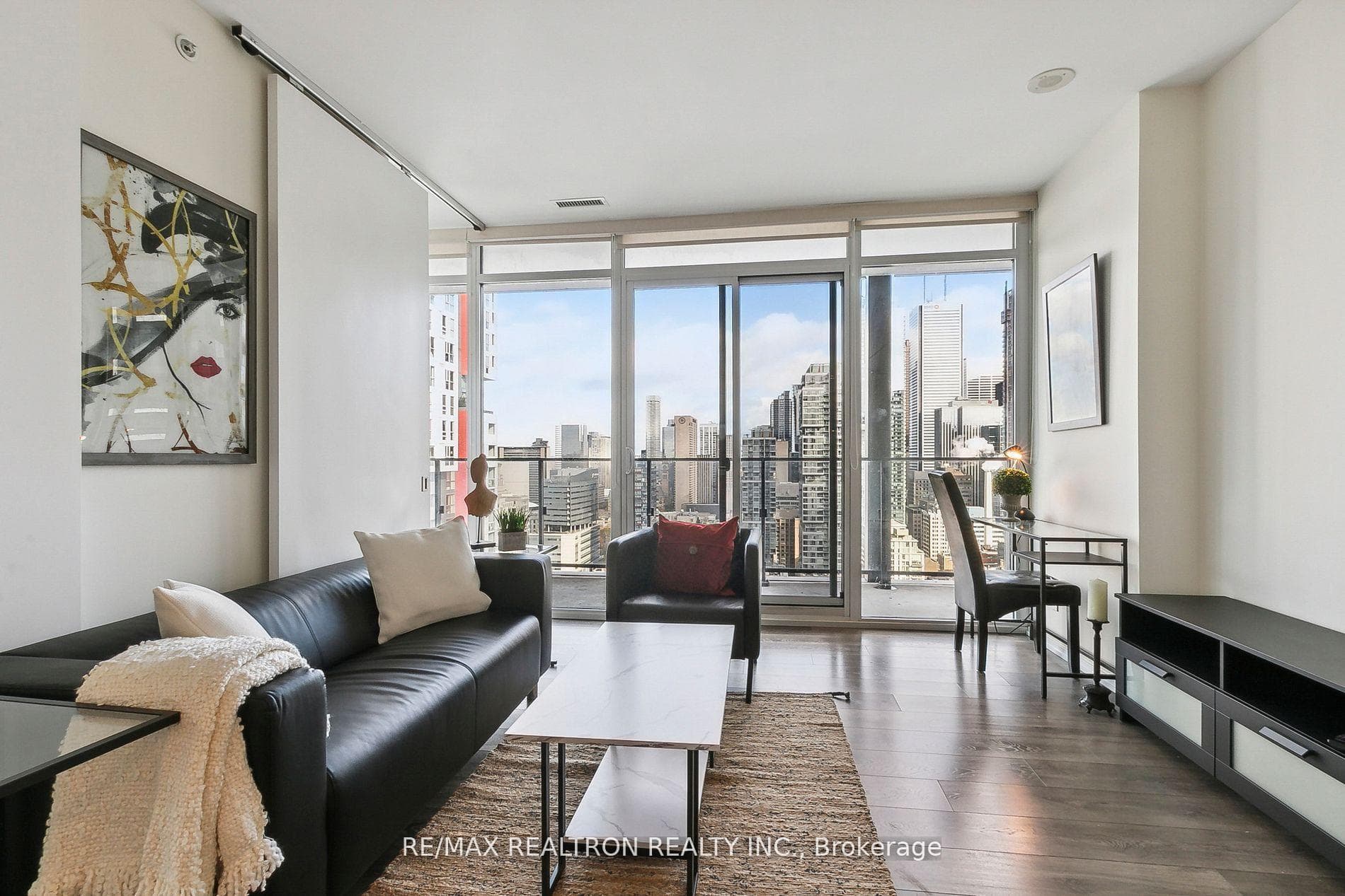 125 Peter Street Unit 2708 photo 6
