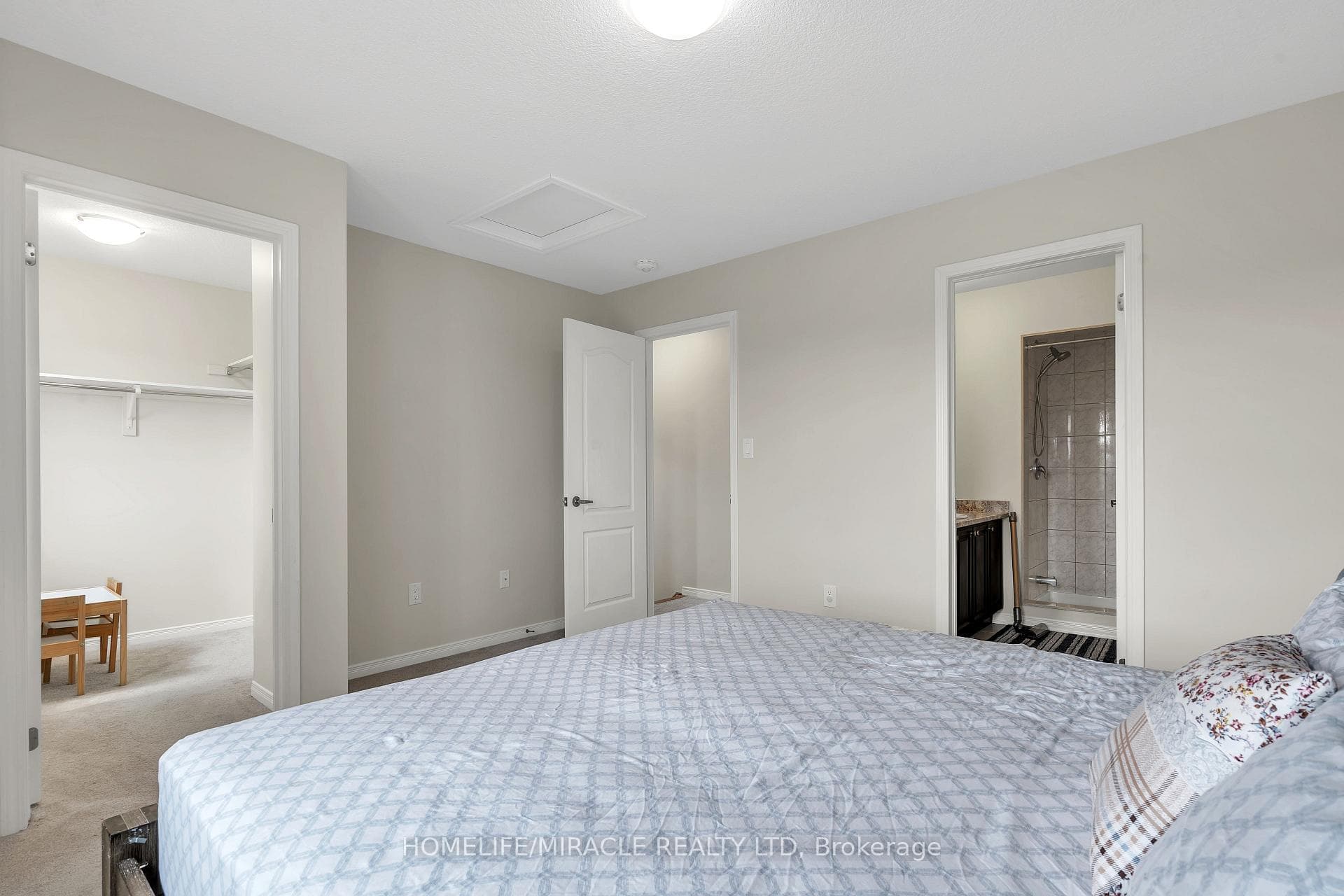 54 Maclachlan Avenue photo 23