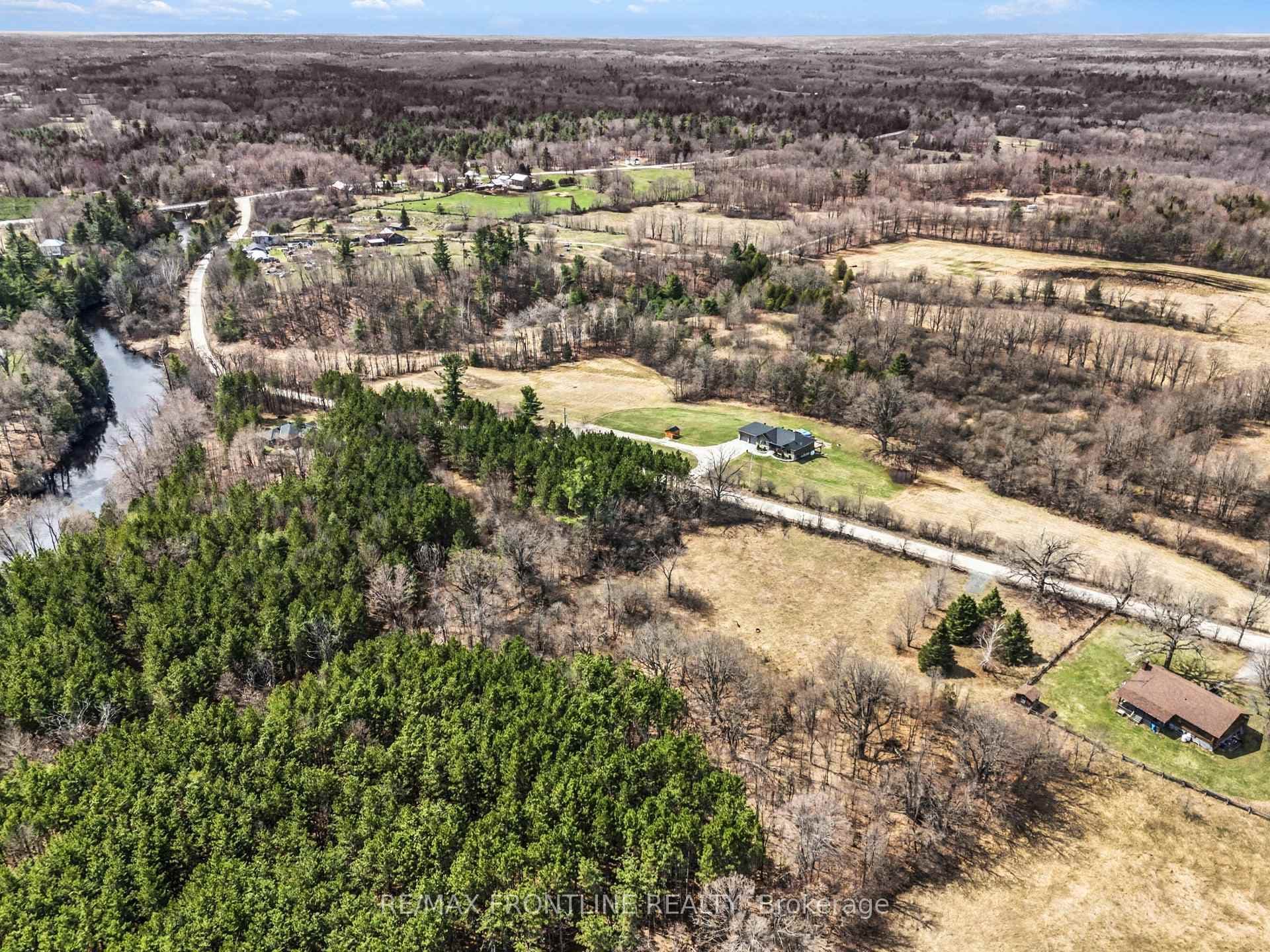 543 Mackay Line photo 10