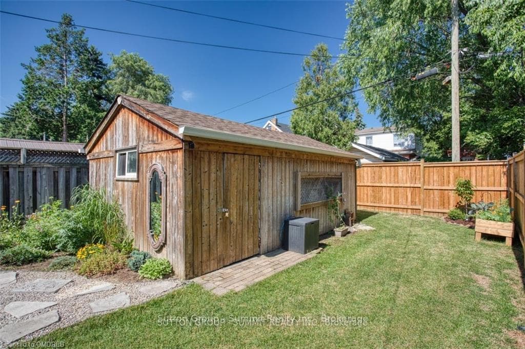 194 PARK Row photo 20