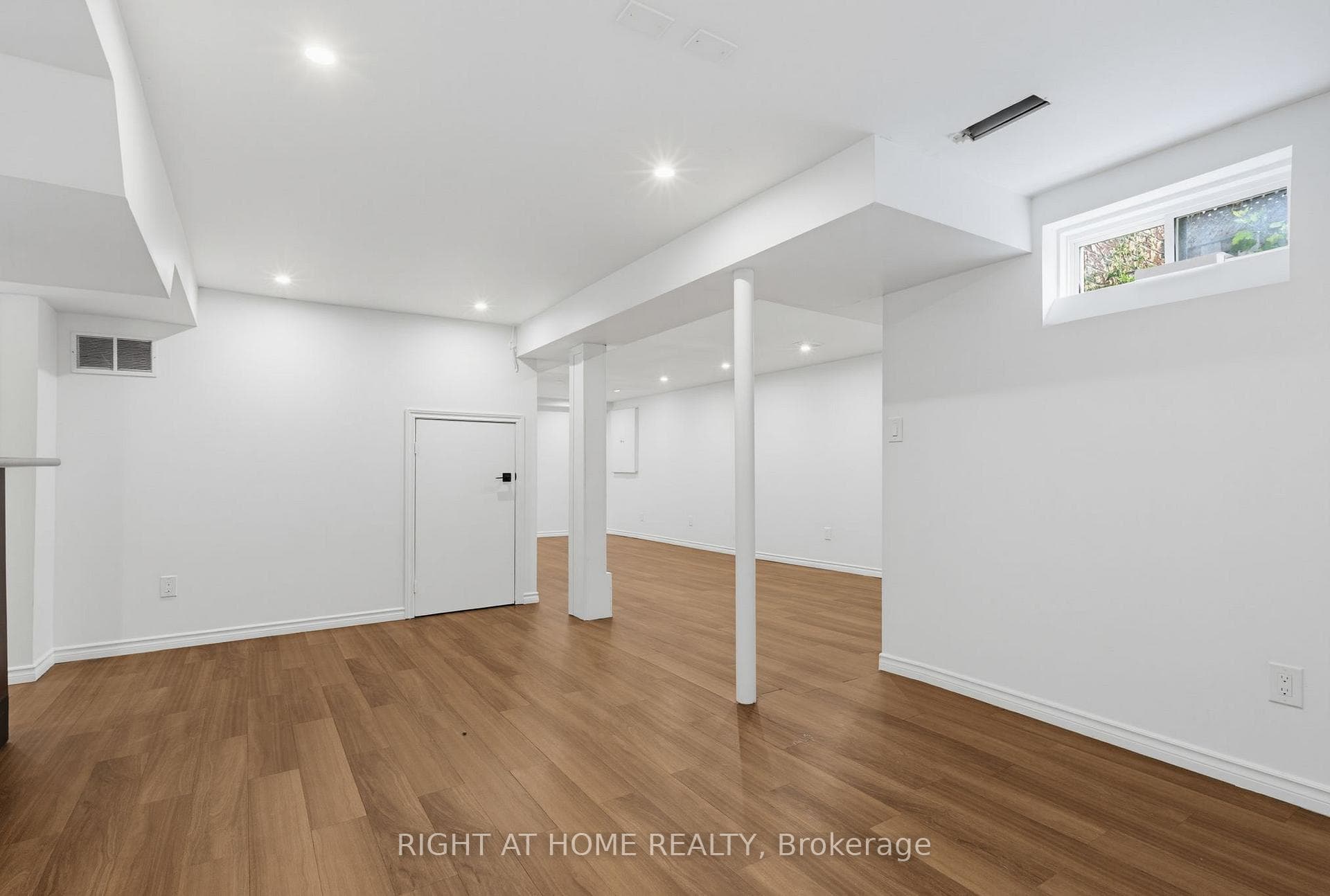 1087 Augustus Drive photo 41