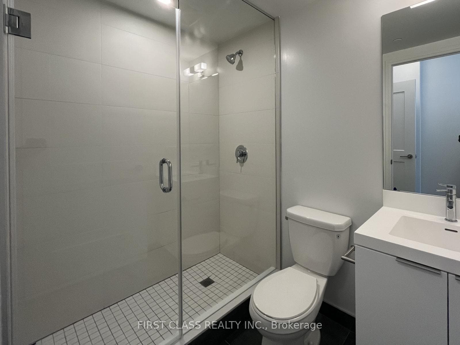 8 Widmer Street Unit 3905 photo 14