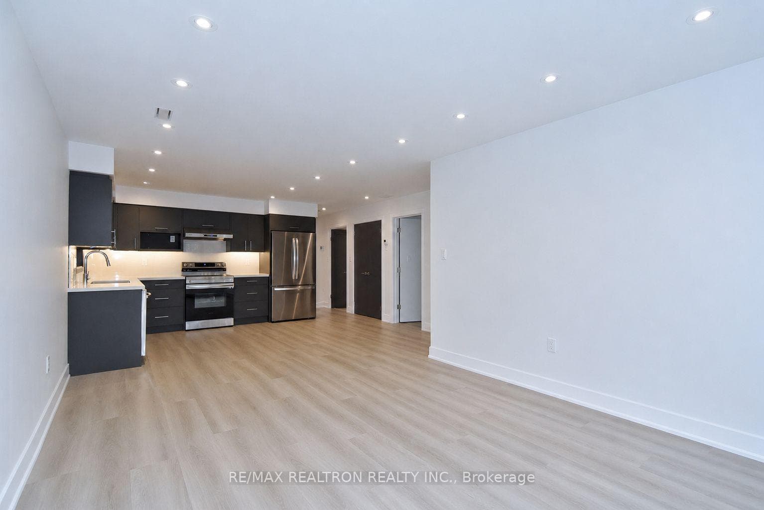 230 Boon Avenue Unit 5 photo 8