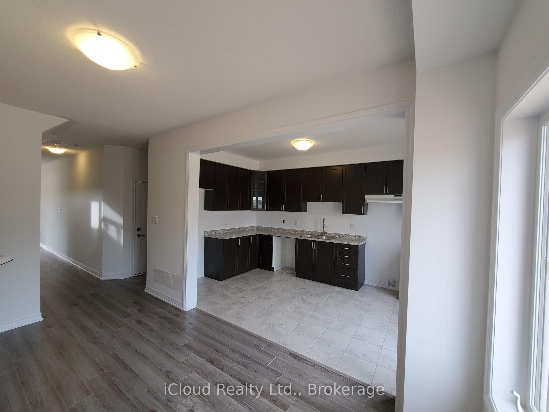 152 Werry Avenue photo 4