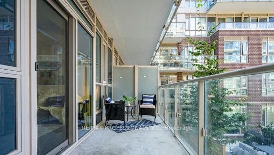 150 Logan Avenue Unit 218 photo 17