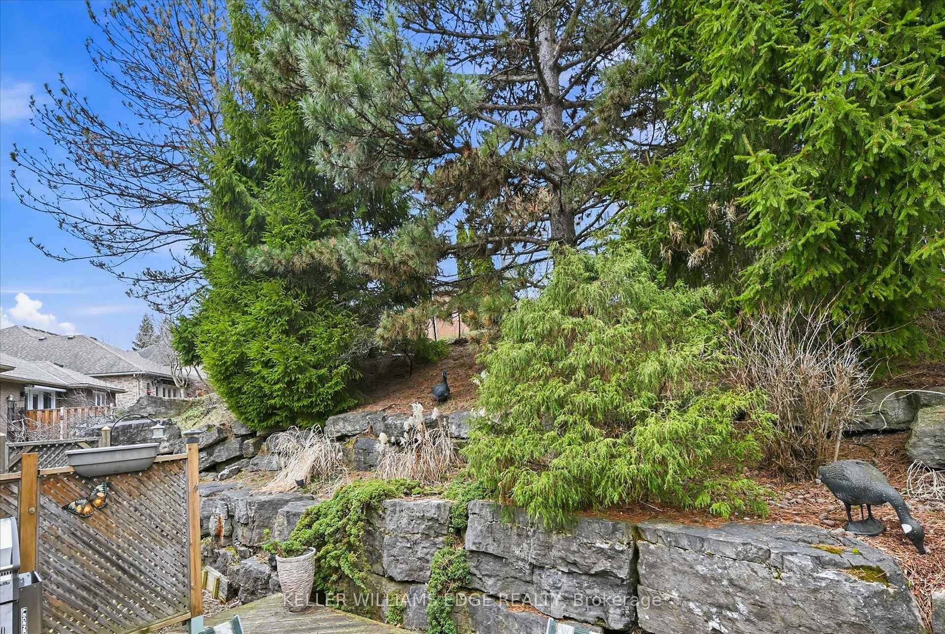 28 Wainwright Boulevard photo 38
