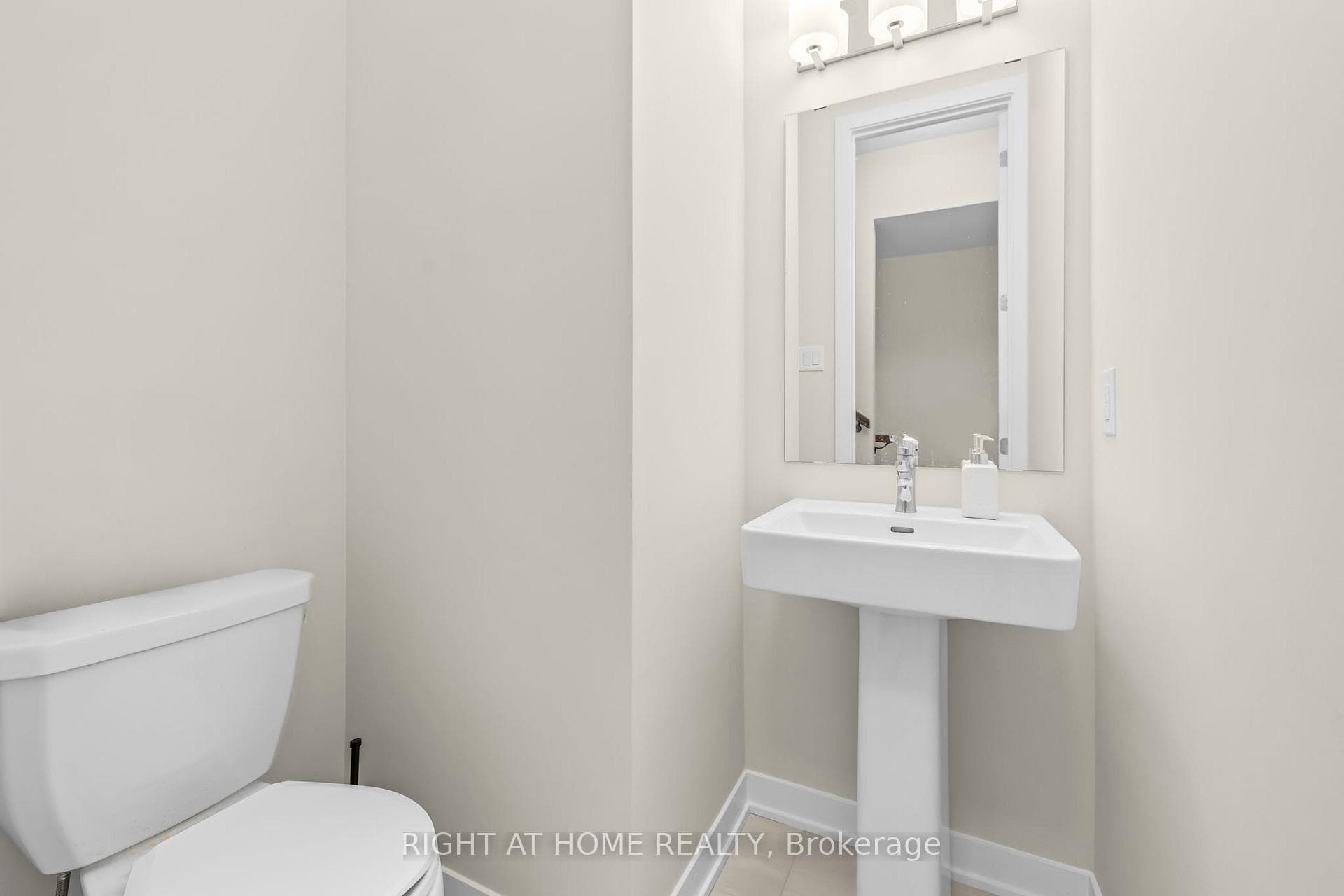 209 Speckled Alder Row photo 10