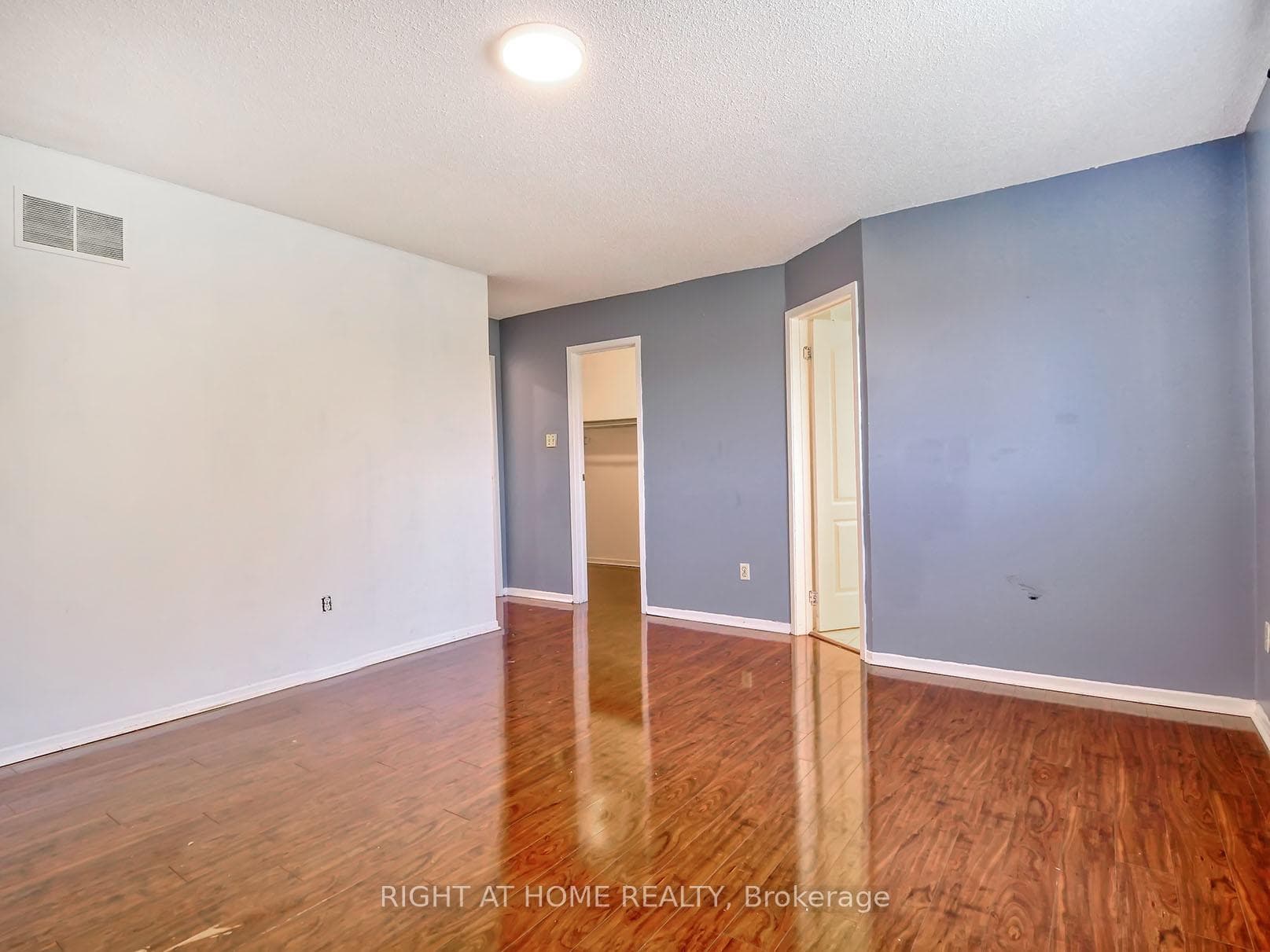 8 REED Drive photo 14